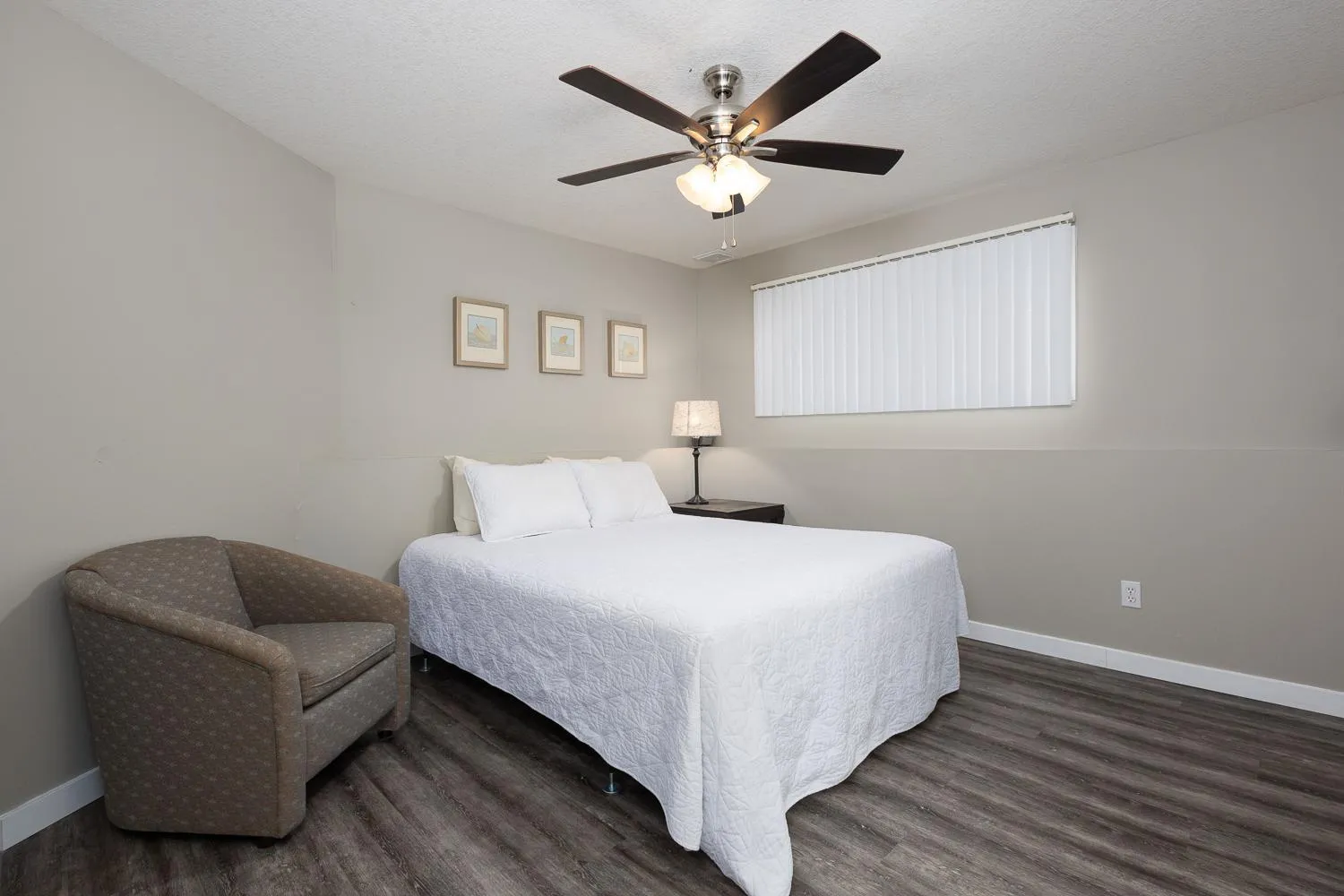 Property building, Bed in Paradise Canyon Golf Resort - Signature Walkout Condo 380