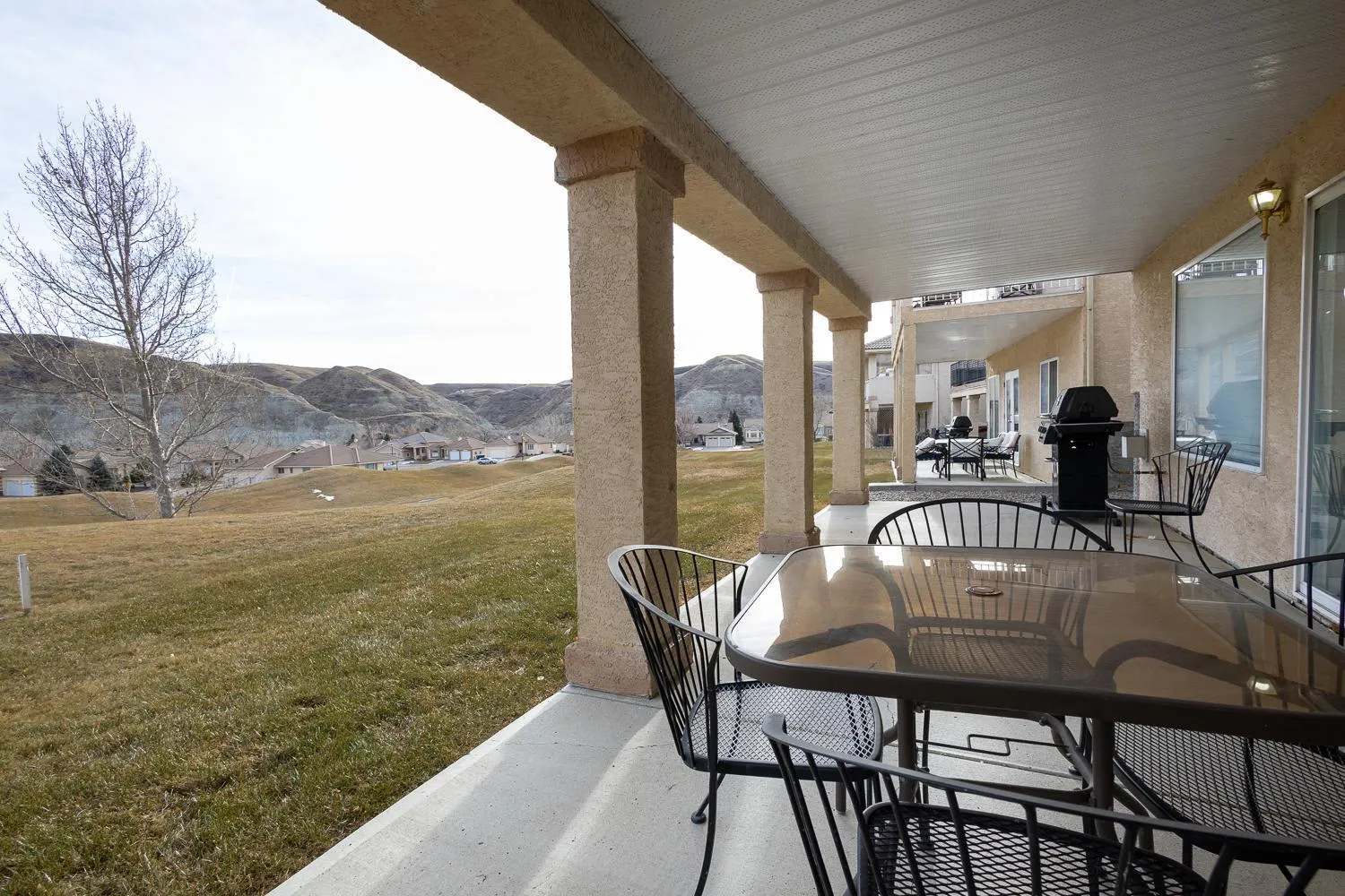 Property building in Paradise Canyon Golf Resort - Signature Walkout Condo 380