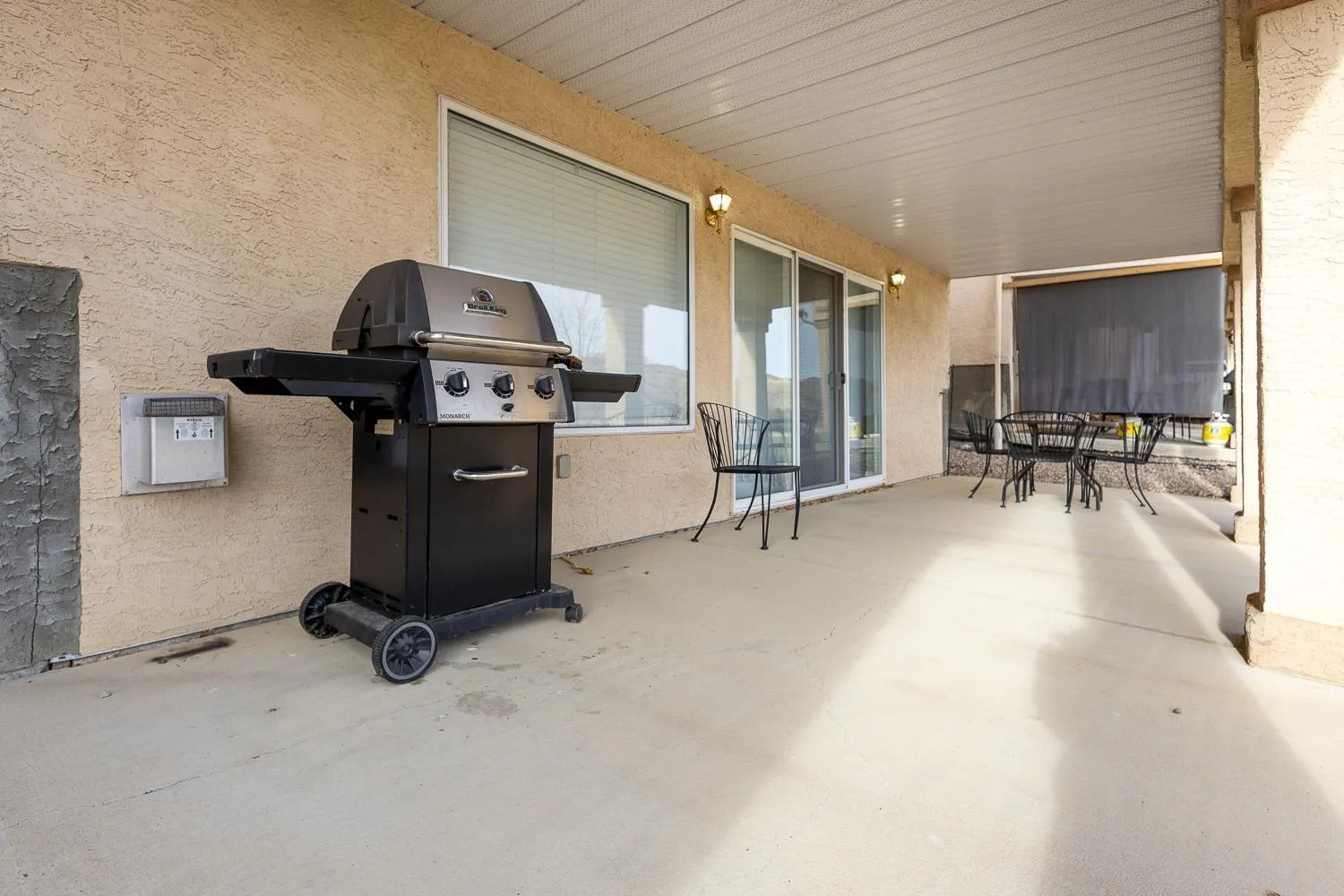 Property building in Paradise Canyon Golf Resort - Signature Walkout Condo 380