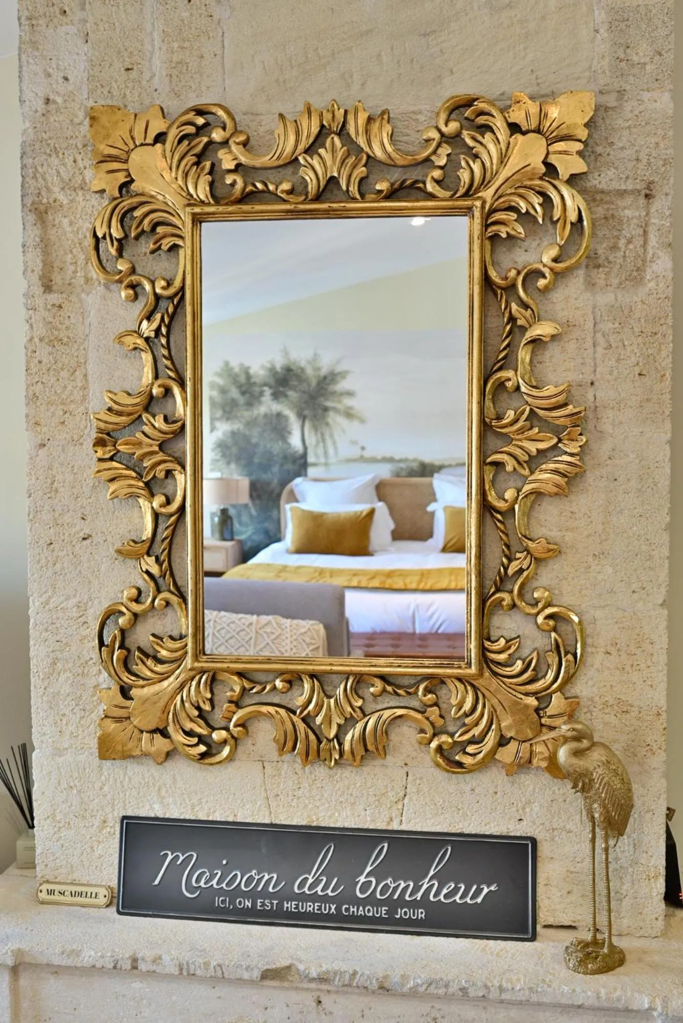 Decorative detail in Pavillon des Millésimes, Piscine & SPA