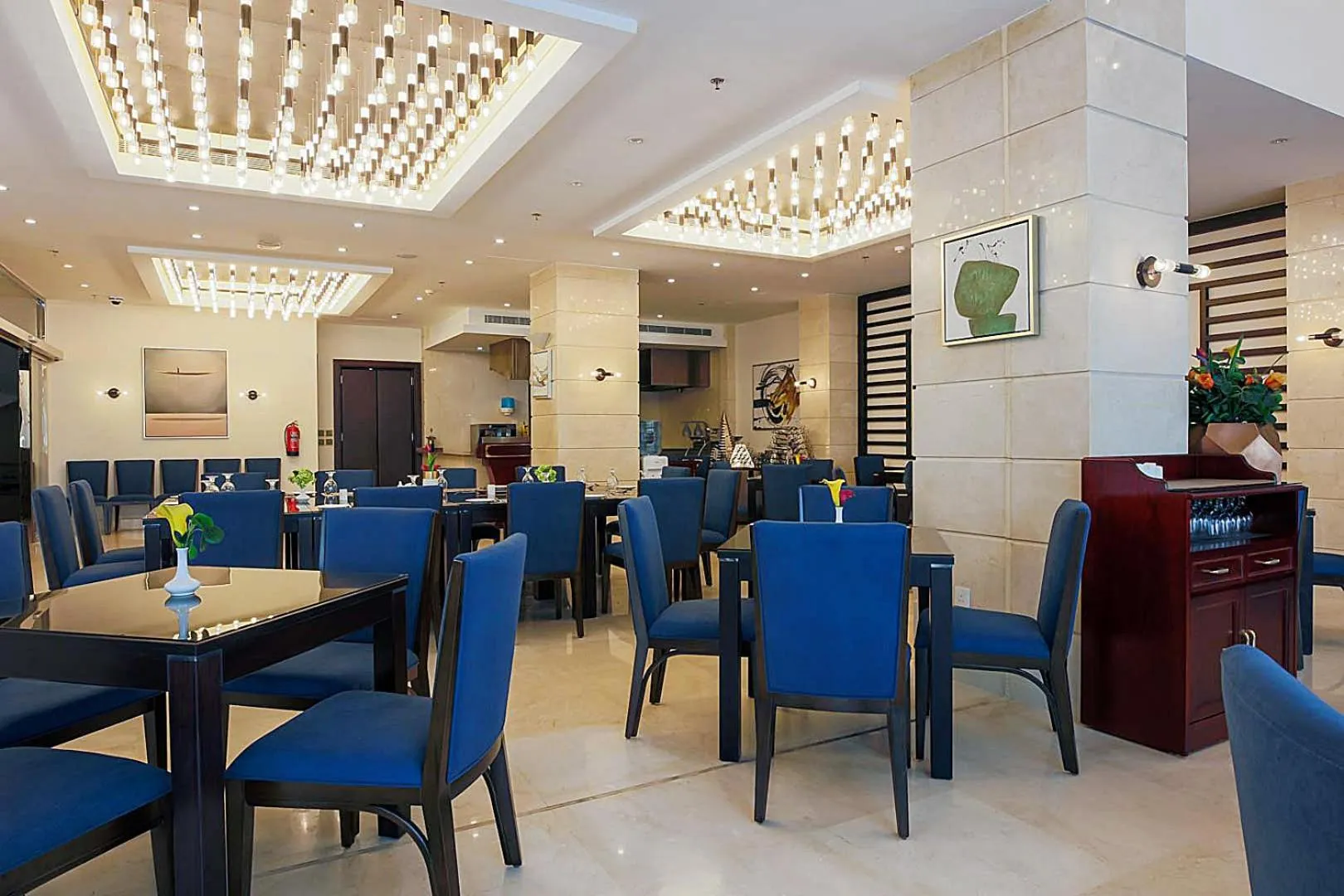 Dining area in The Proud Hotel Al Khobar