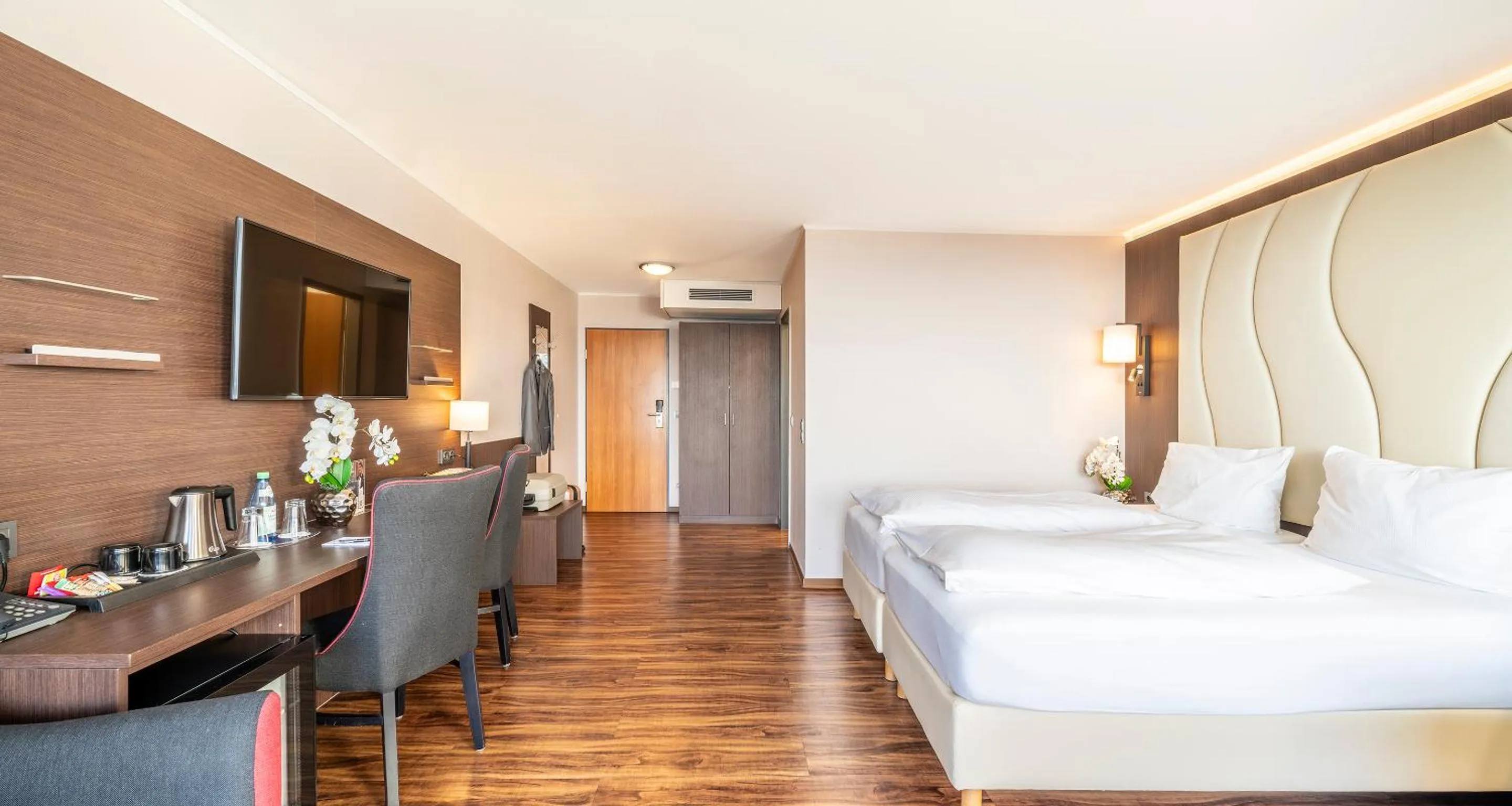 Bed in PLAZA Hotel Föhr am Bodensee