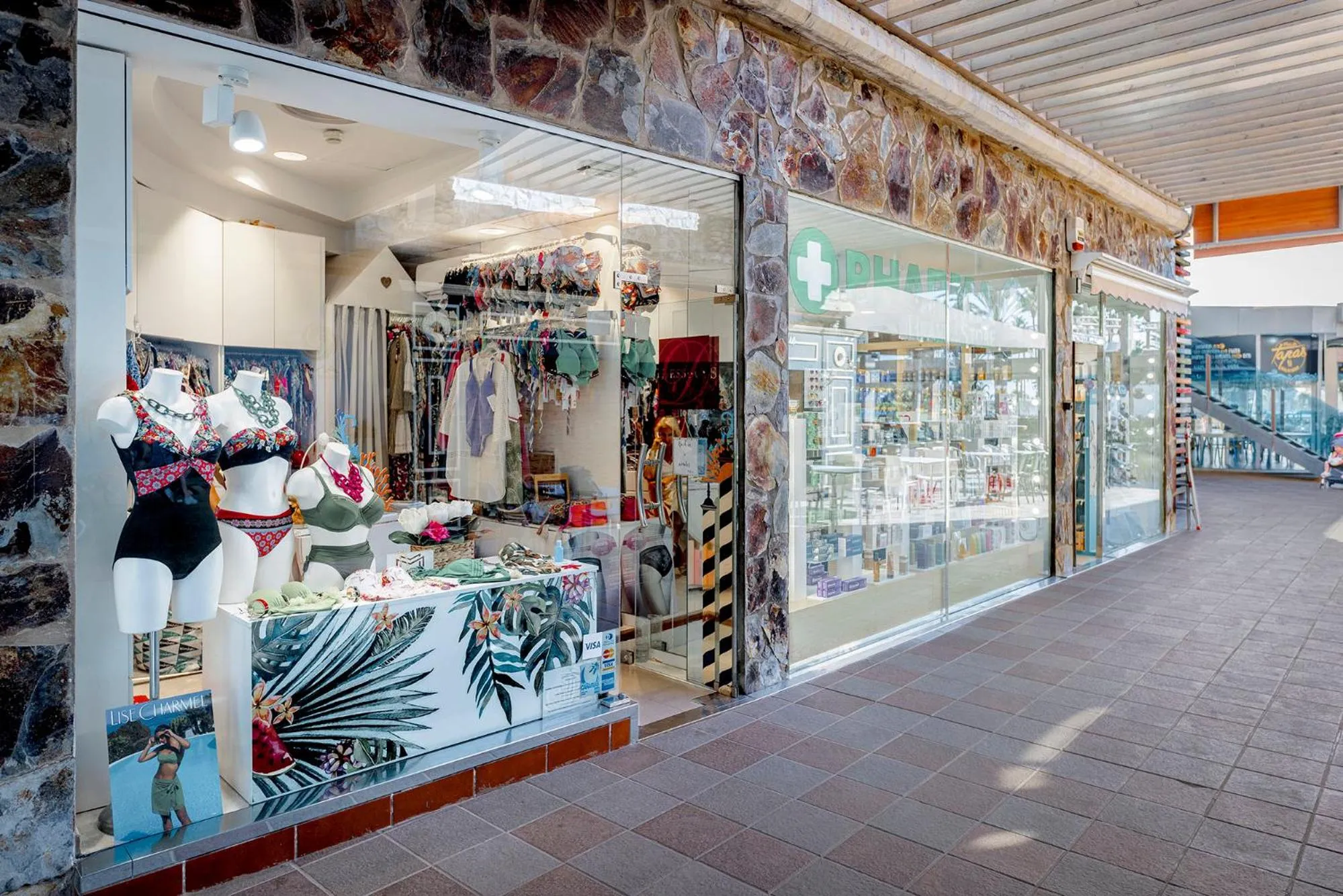 On-site shops in Anfi del Mar 2