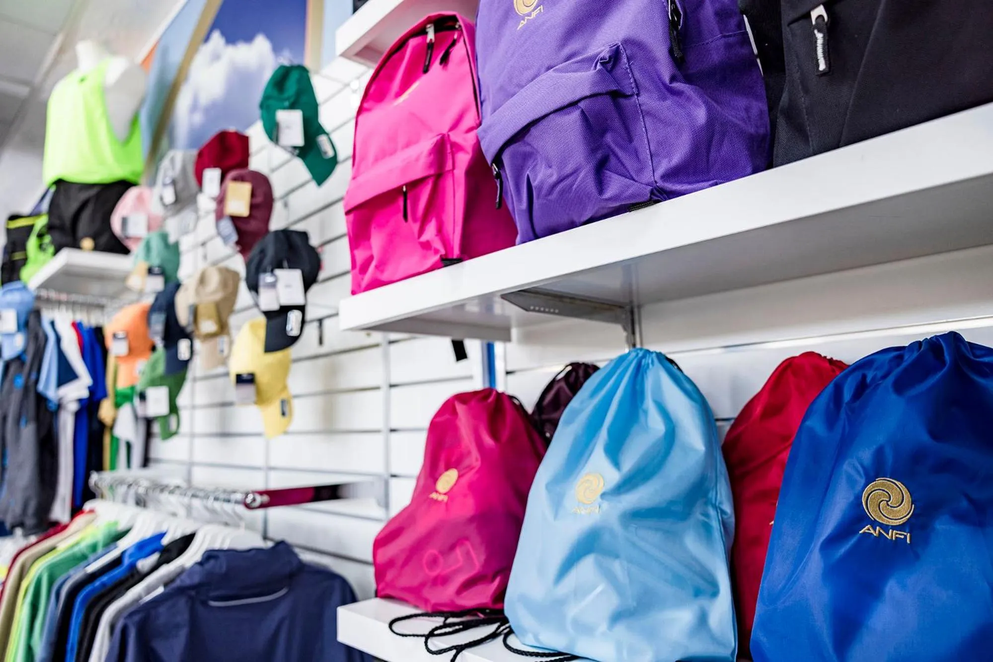 On-site shops in Anfi del Mar 2