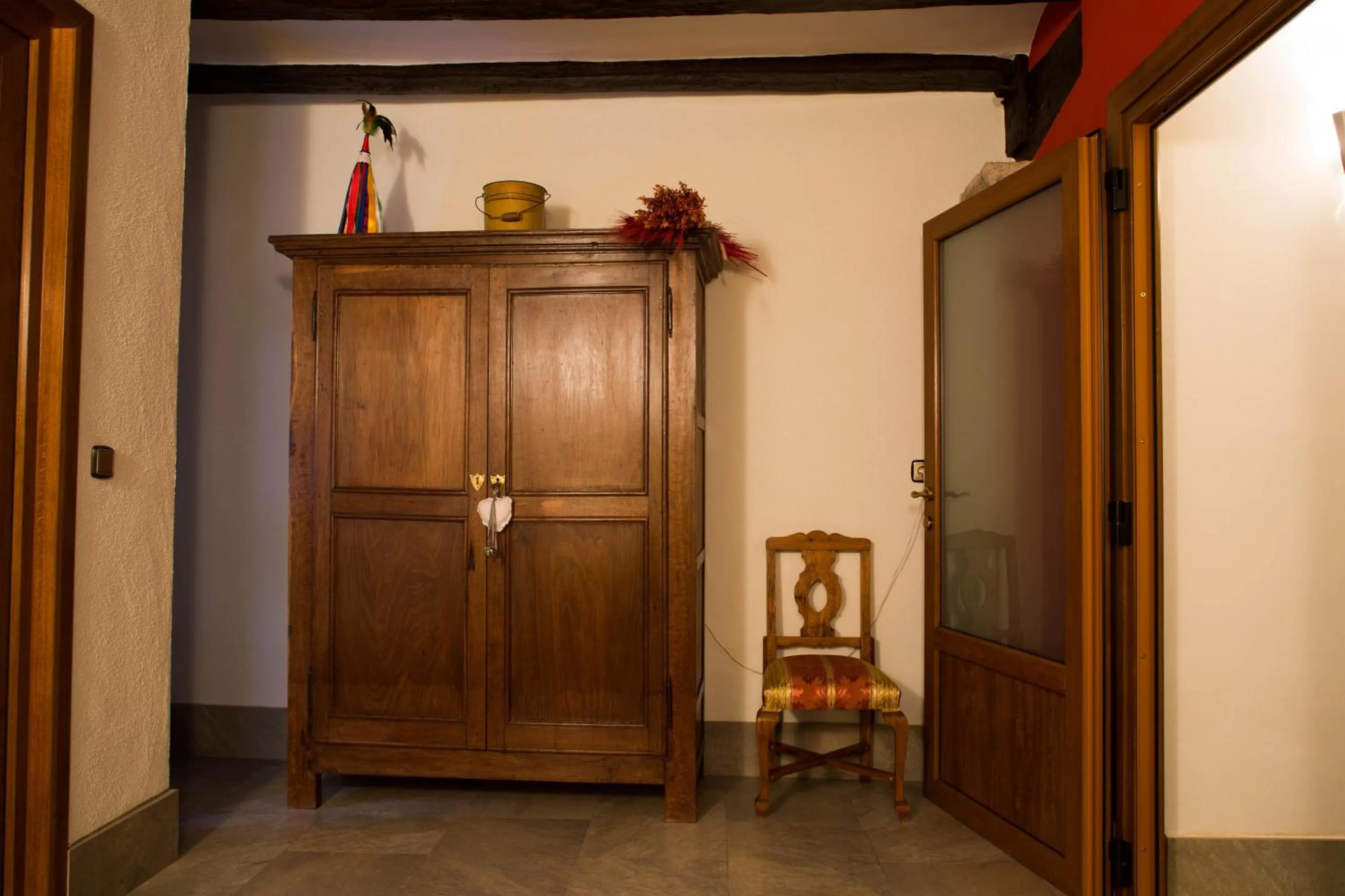 Decorative detail in Casa de la Cadena