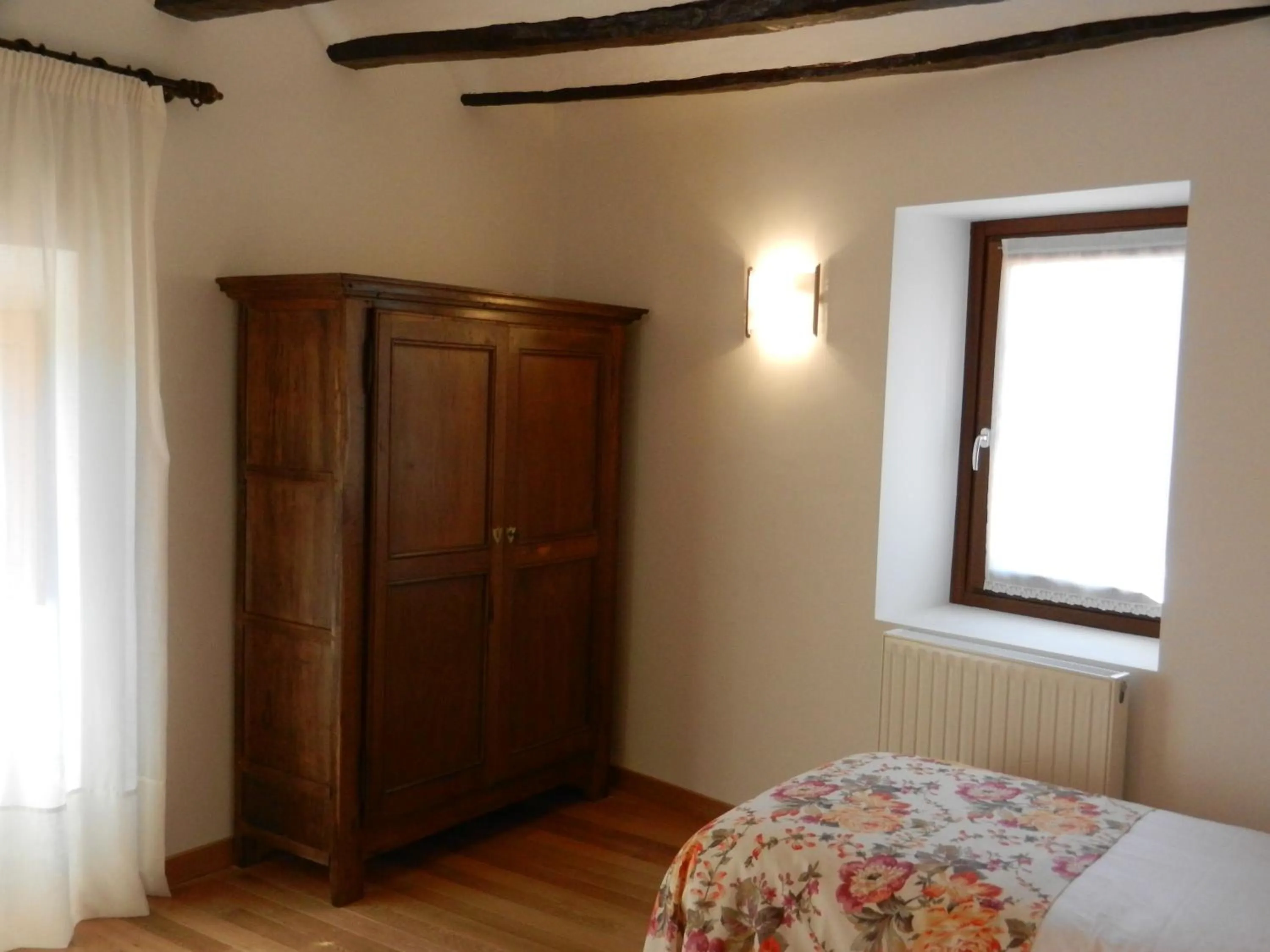 Photo of the whole room, Bed in Casa de la Cadena