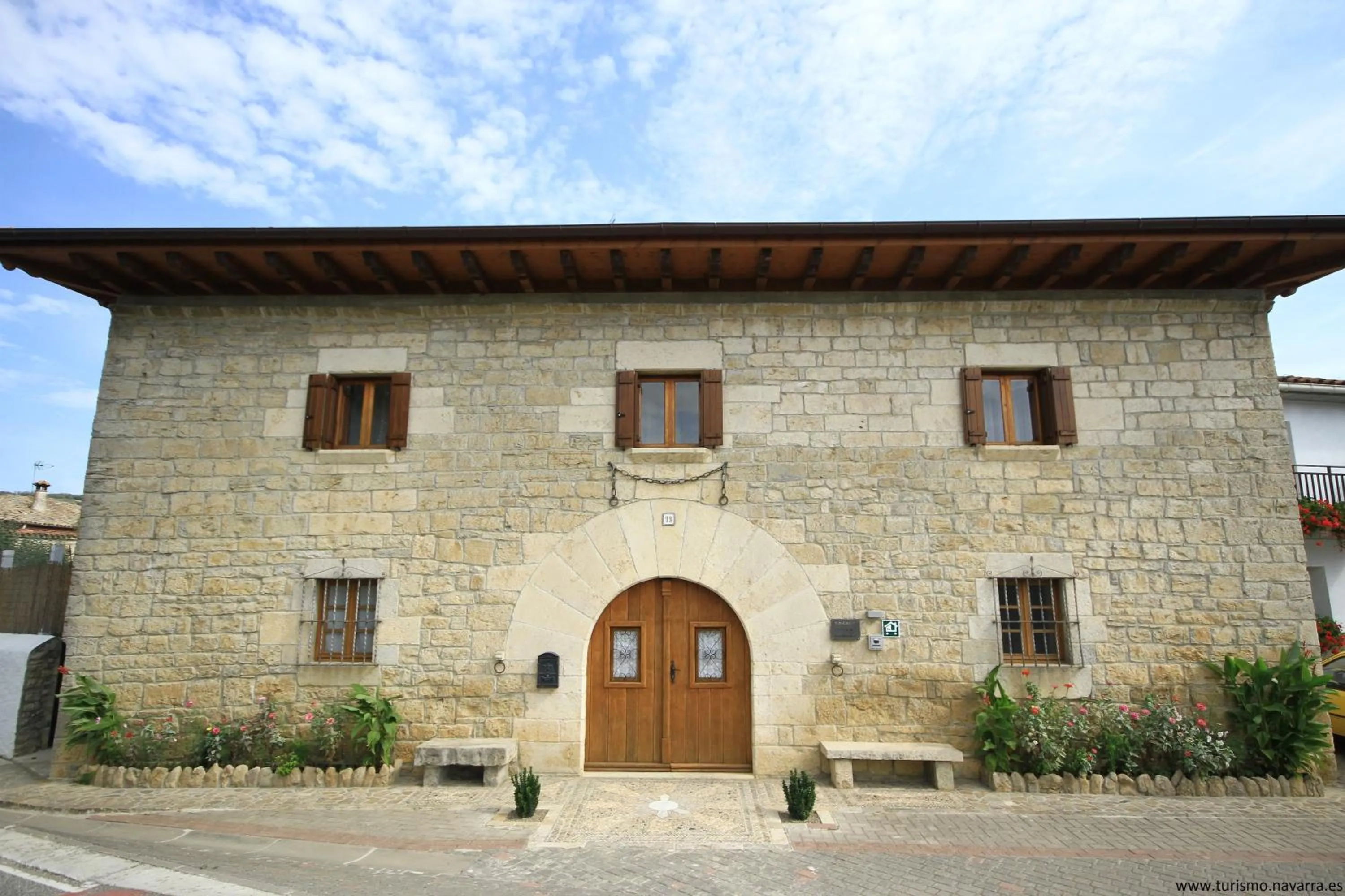 Property building in Casa de la Cadena