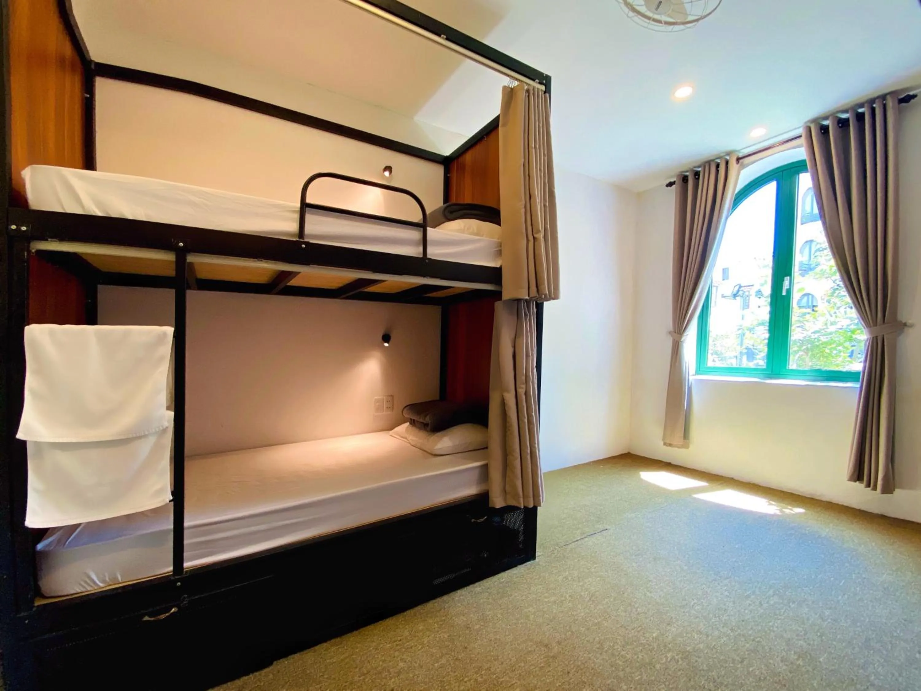 bunk bed, Bed in Okra Hoian