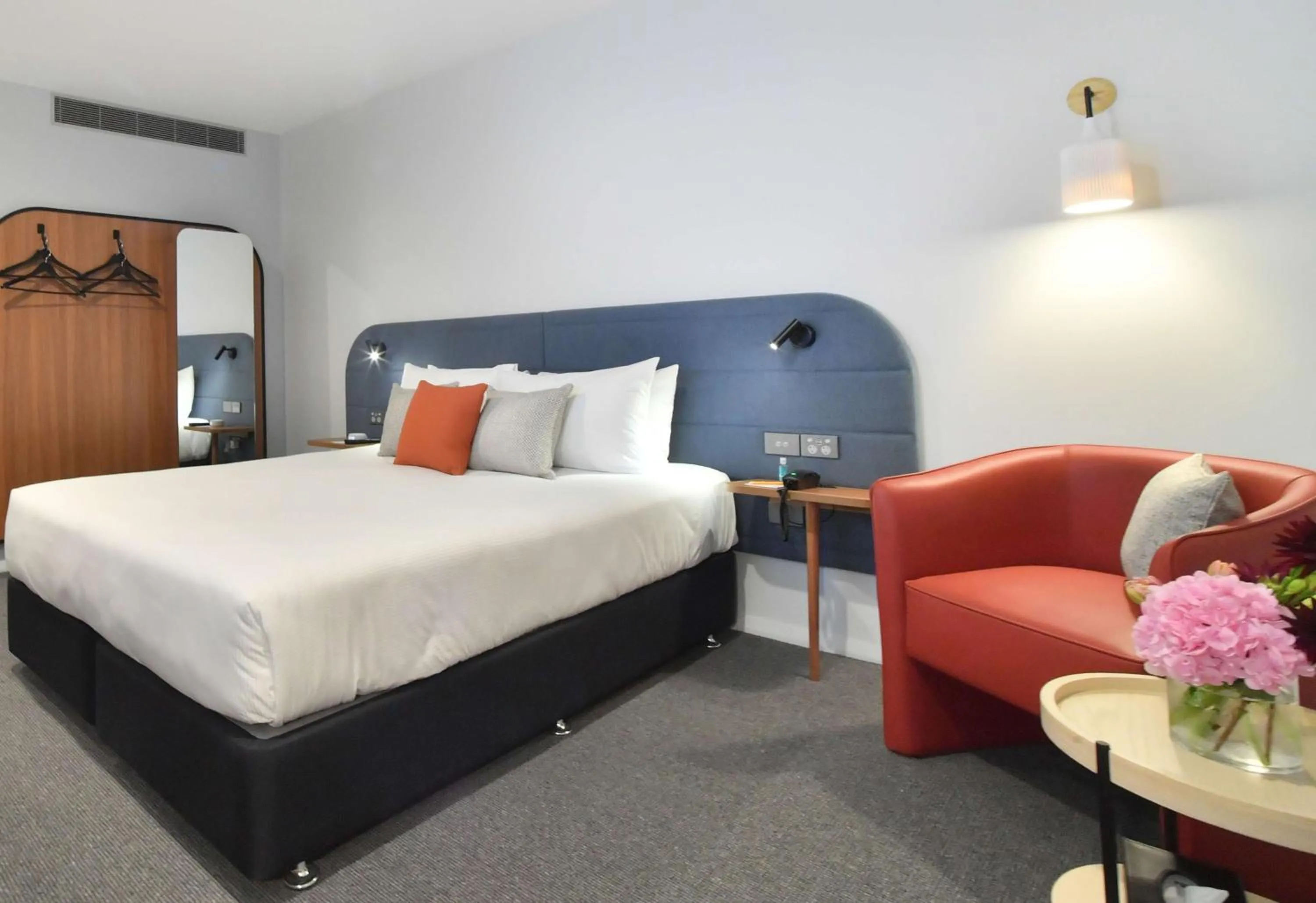 Bedroom, Bed in Sudima Auckland City