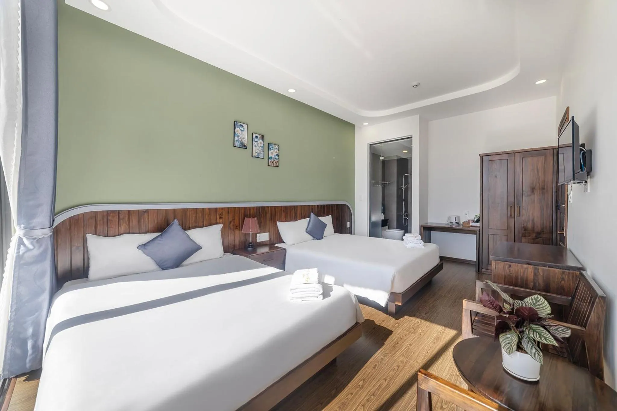 Bedroom, Bed in Mega Sky Dalat Hotel