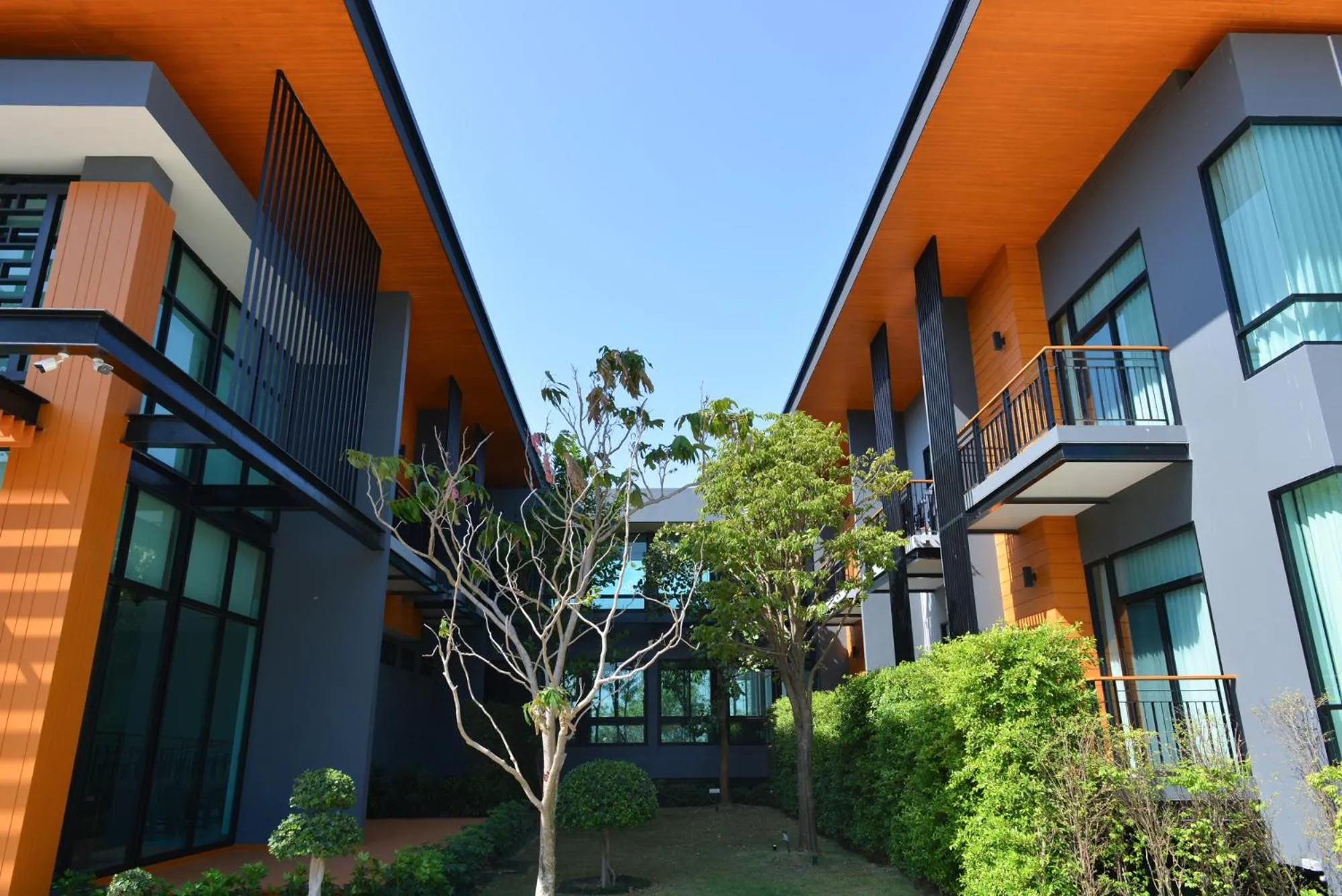 Property building in Sappaya Hotel By Lotus Valley Golf Resort