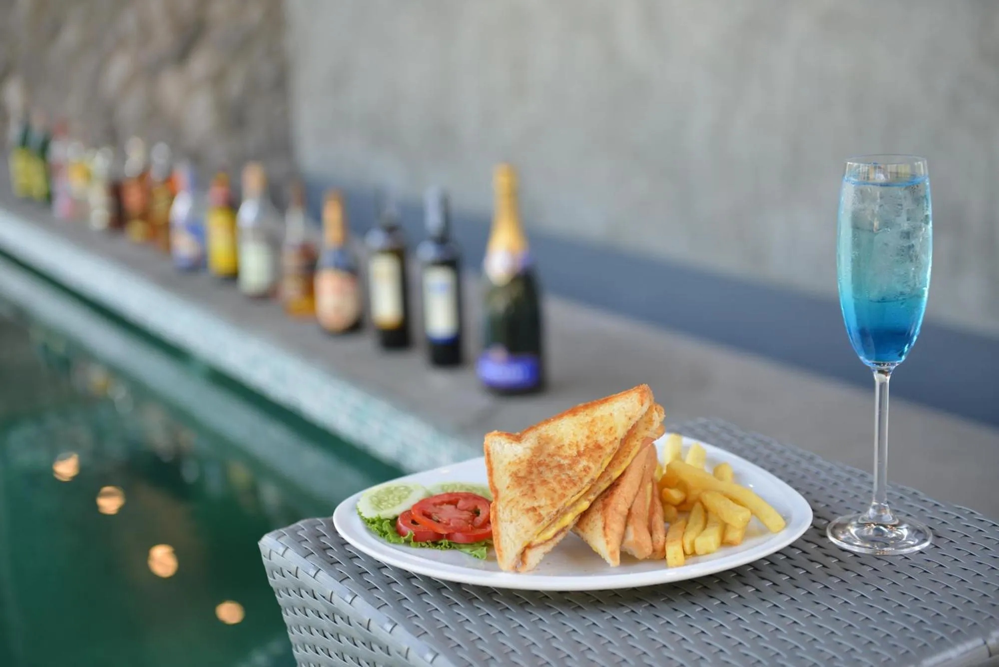 Food and drinks in Sappaya Hotel By Lotus Valley Golf Resort