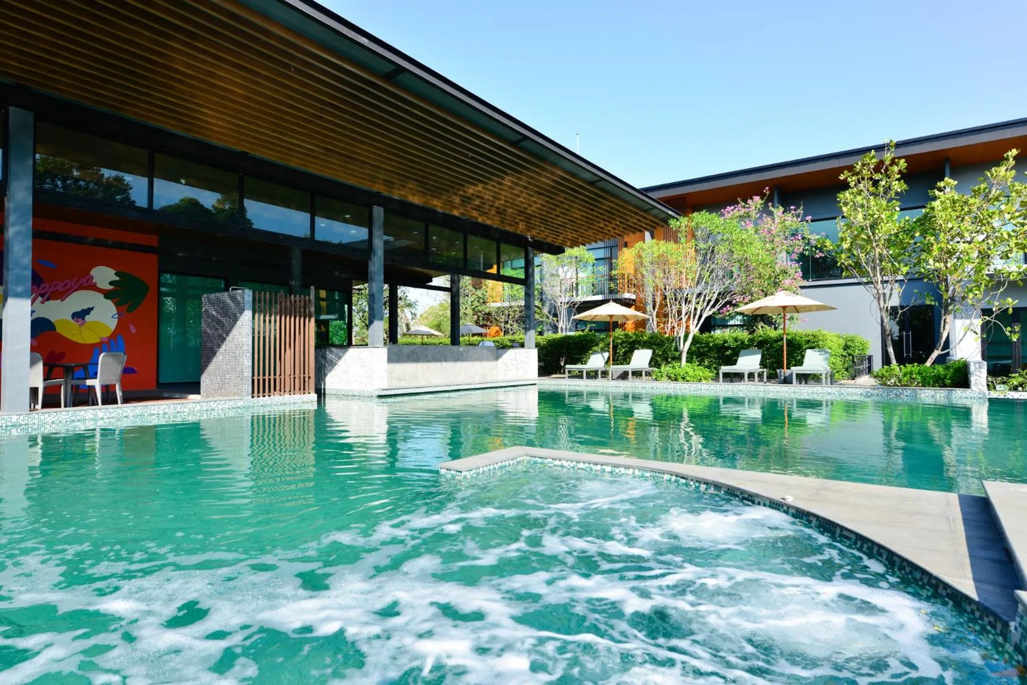 Swimming pool in Sappaya Hotel By Lotus Valley Golf Resort