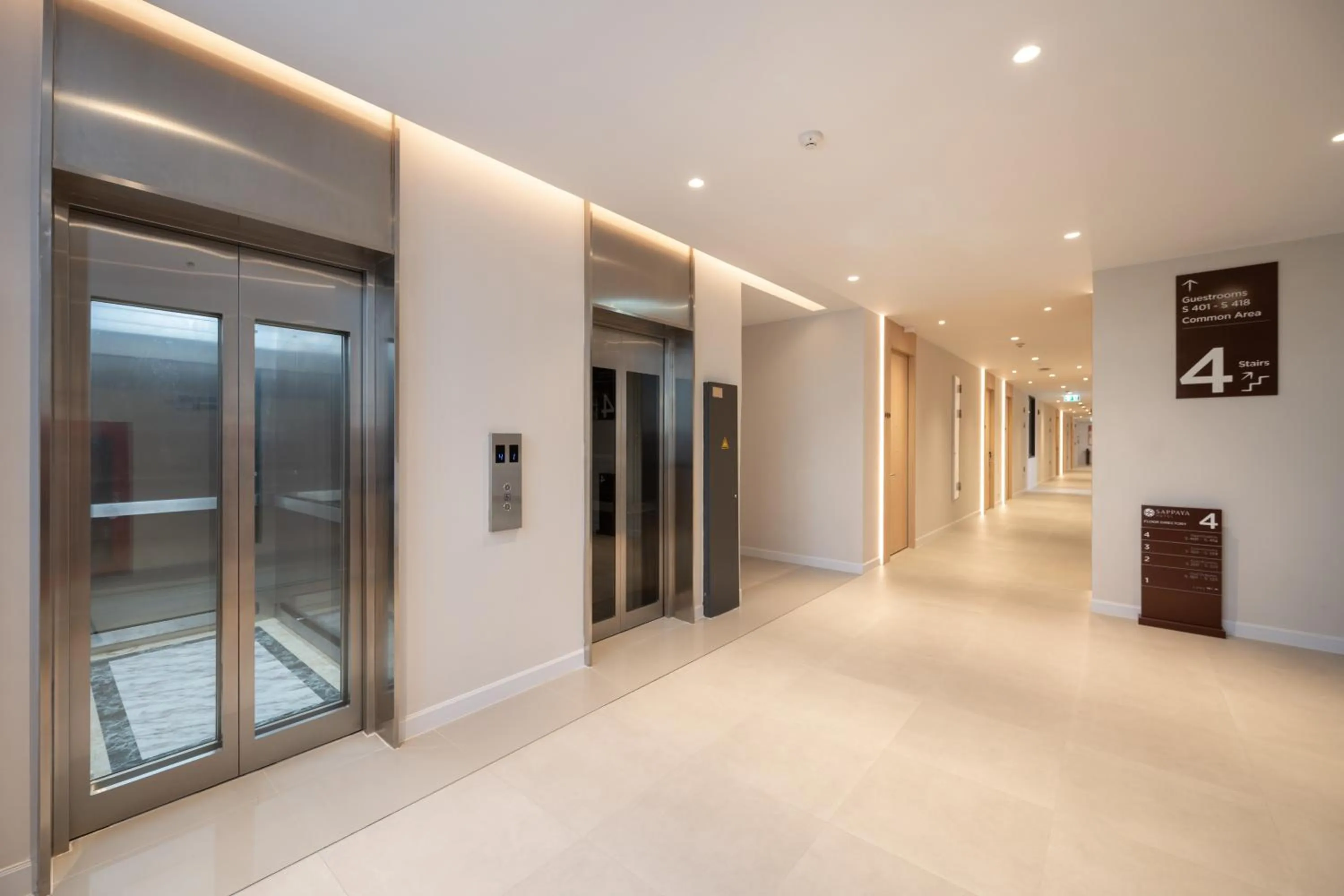 elevator in Sappaya Hotel By Lotus Valley Golf Resort