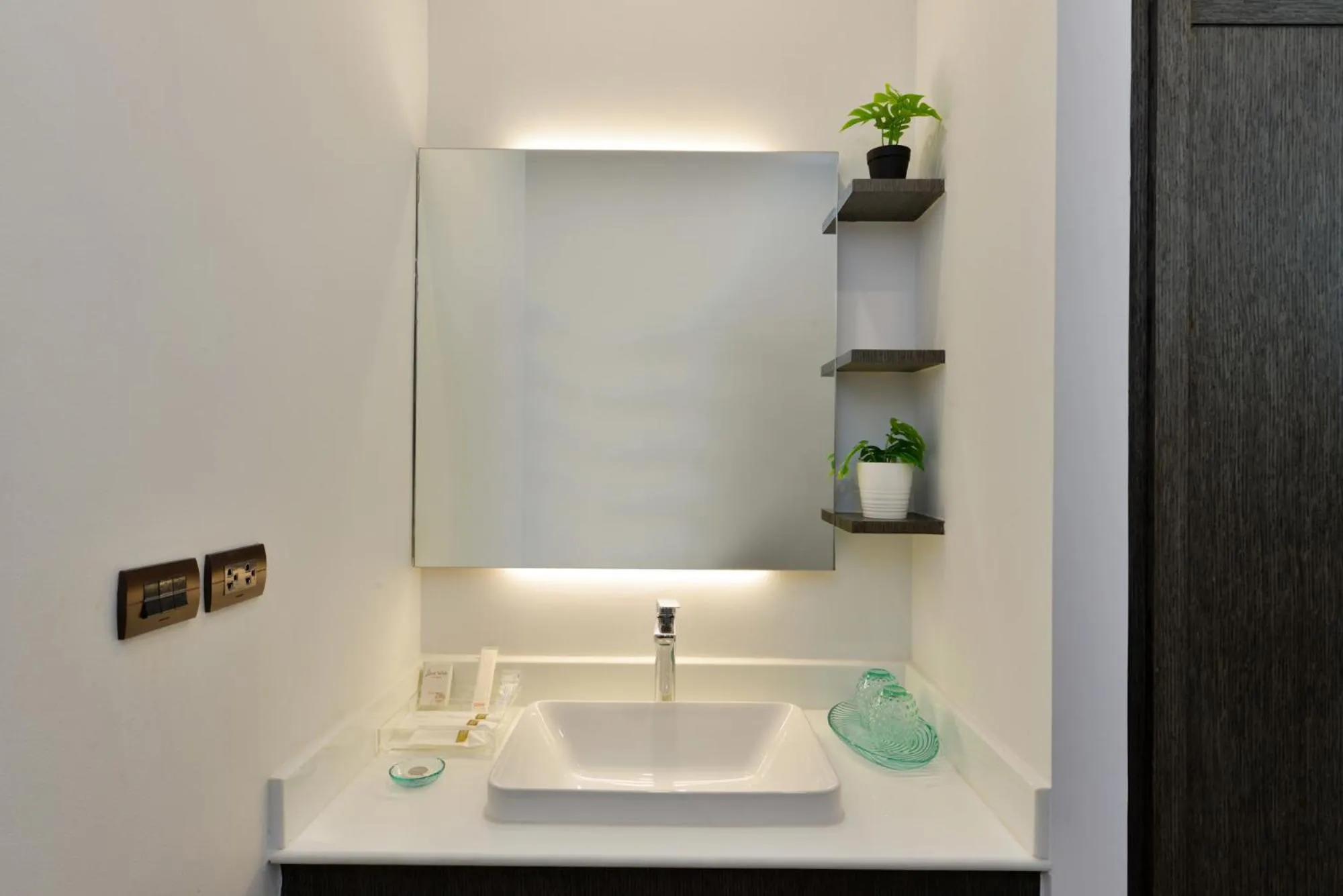 Bathroom in Sappaya Hotel By Lotus Valley Golf Resort