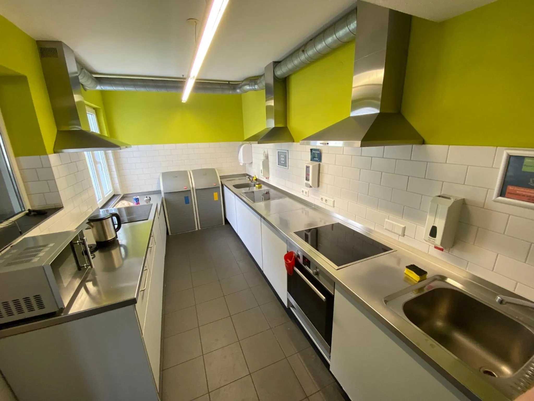 Communal kitchen in Gästehaus des GOETHE-Institut Freiburg