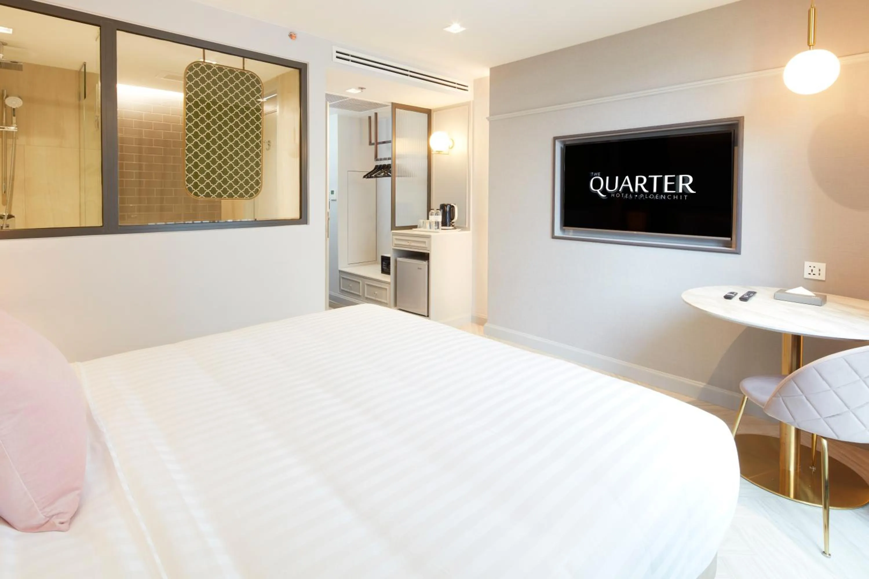Bedroom, Bed in The Quarter Ploenchit by UHG