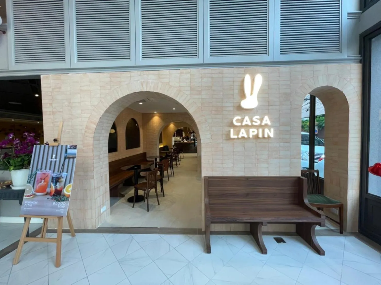 Restaurant/places to eat in The Quarter Ploenchit by UHG