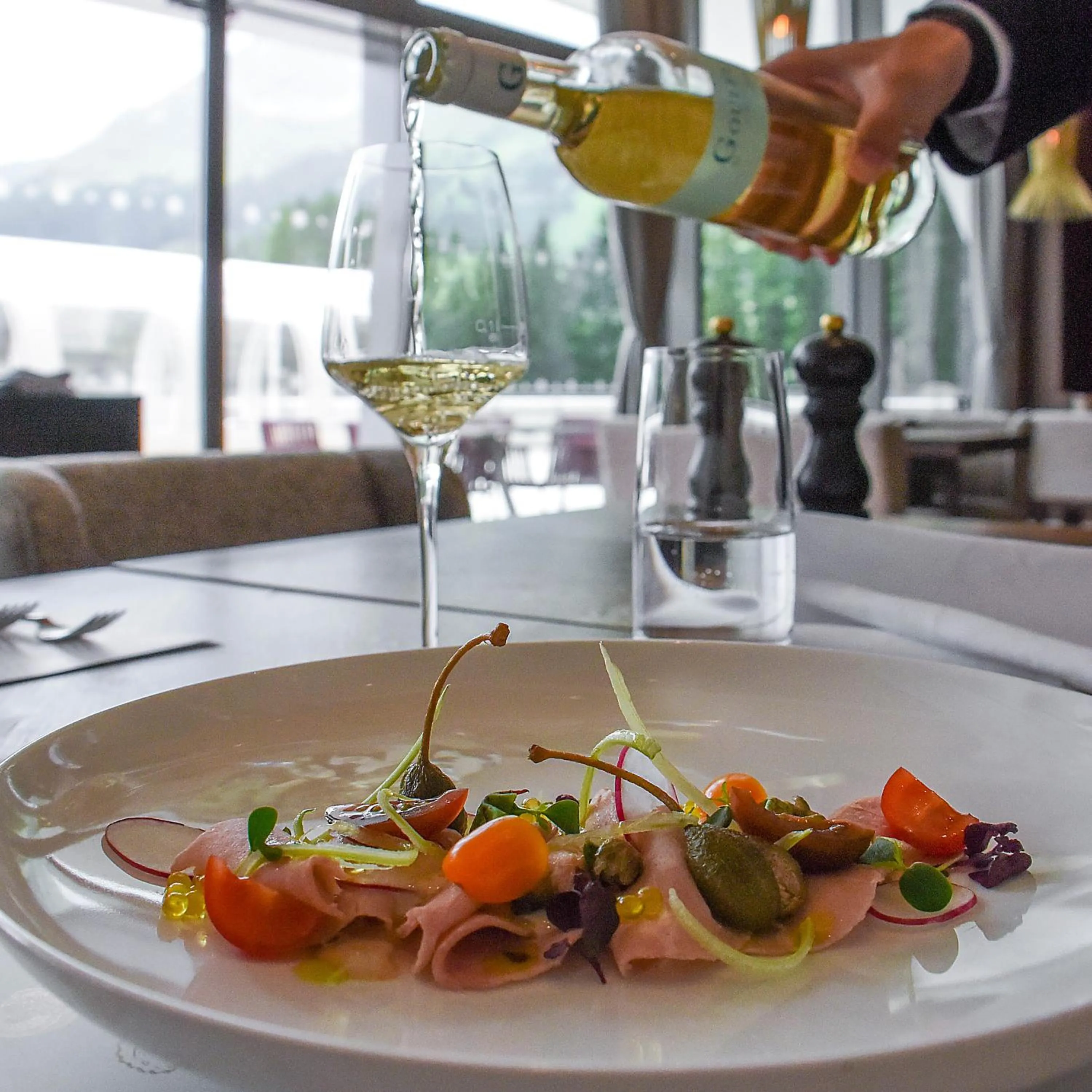 Restaurant/places to eat in AlpenGold Hotel Davos