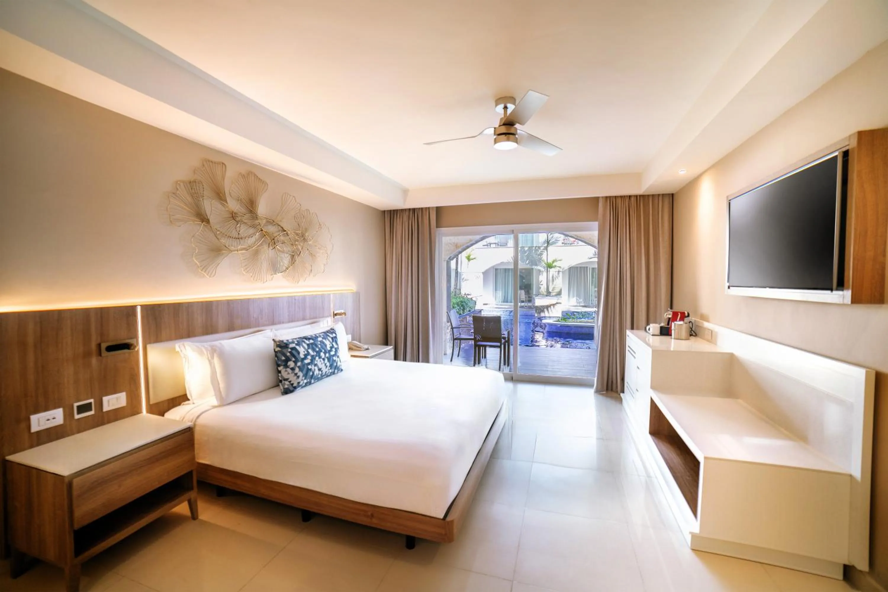 Bedroom, Bed in Royalton Punta Cana, An Autograph Collection All-Inclusive Resort & Casino