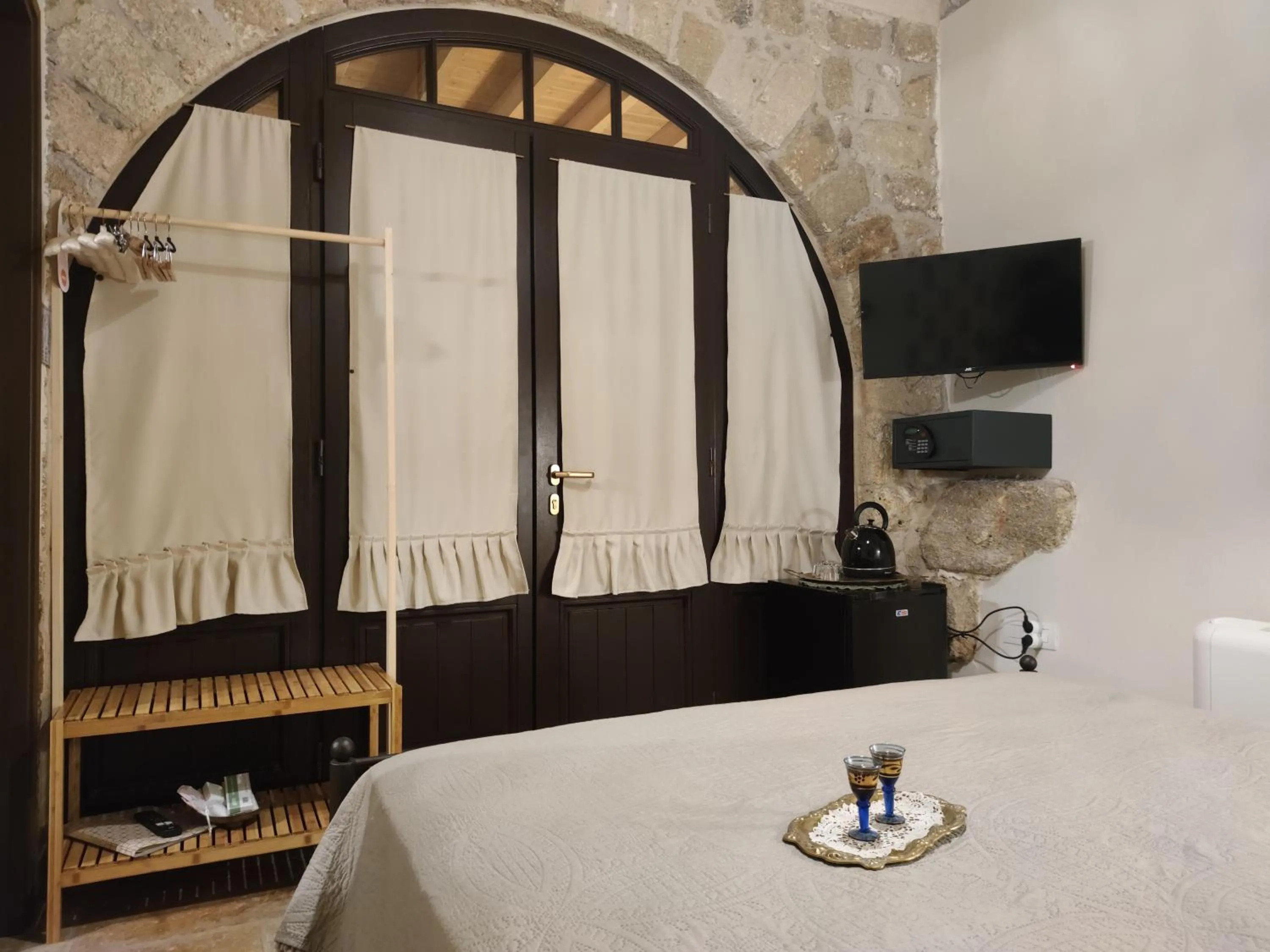 Bedroom, Bed in Porolithos Boutique Hotel