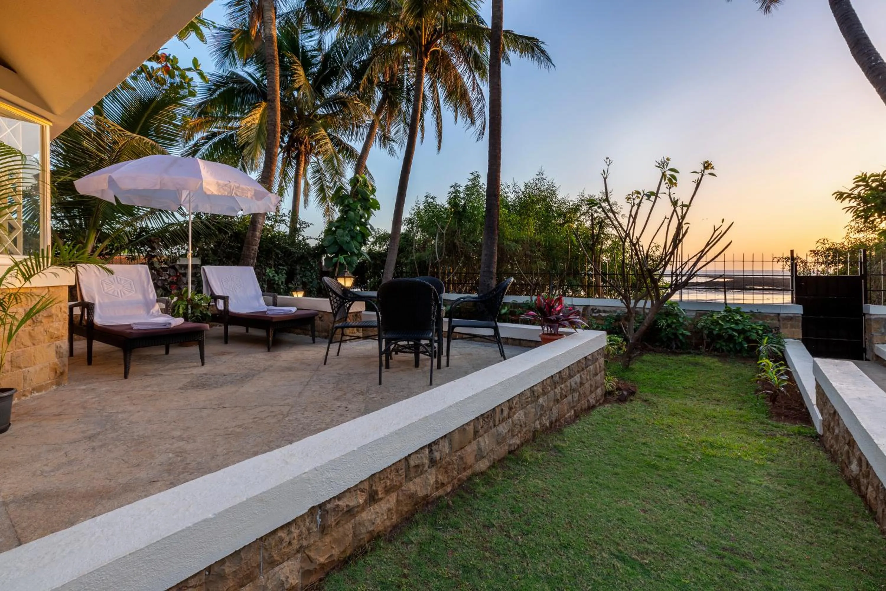 Garden in amã Stays & Trails, Beach House Madh Island