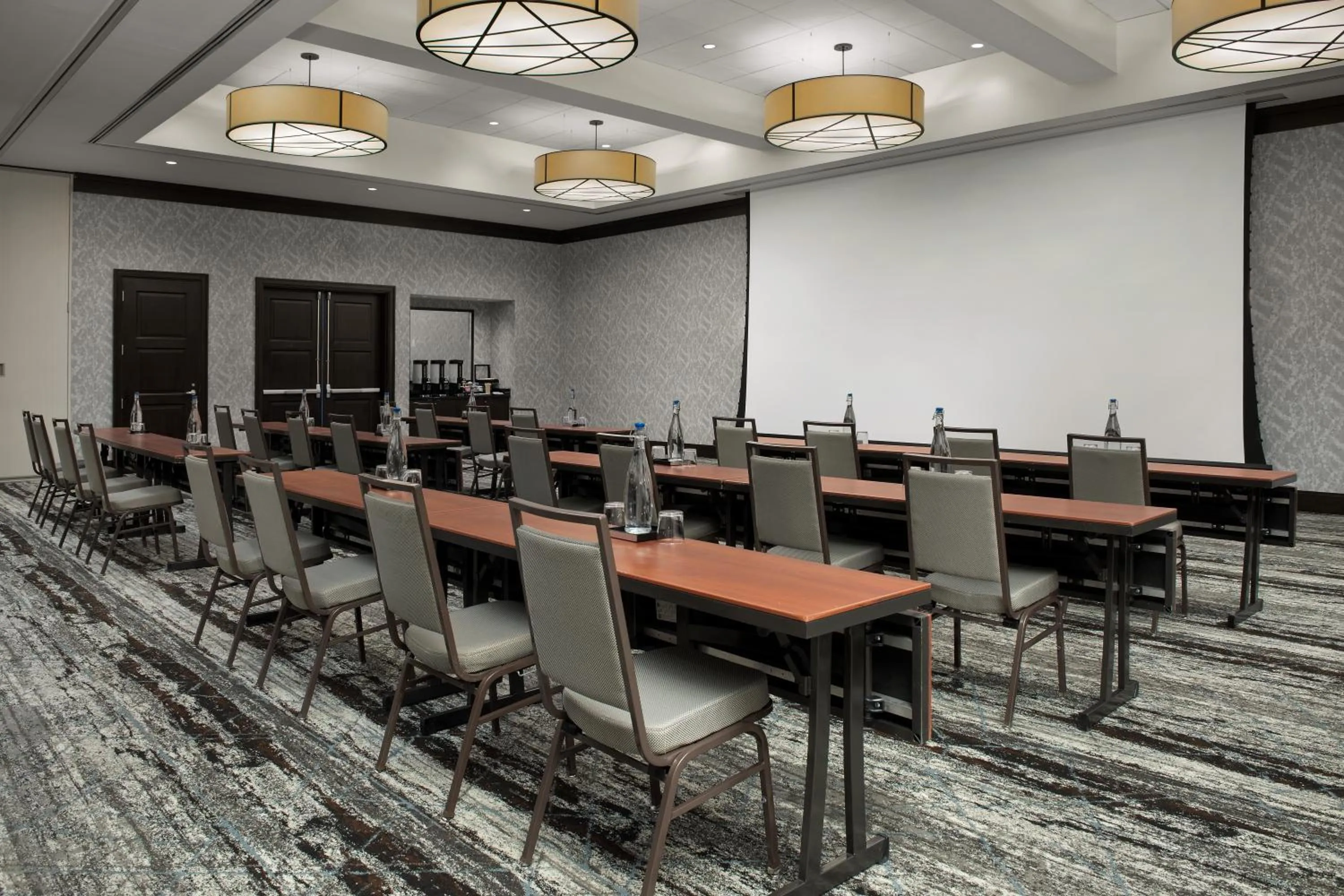 Banquet/Function facilities in Embassy Suites Springfield