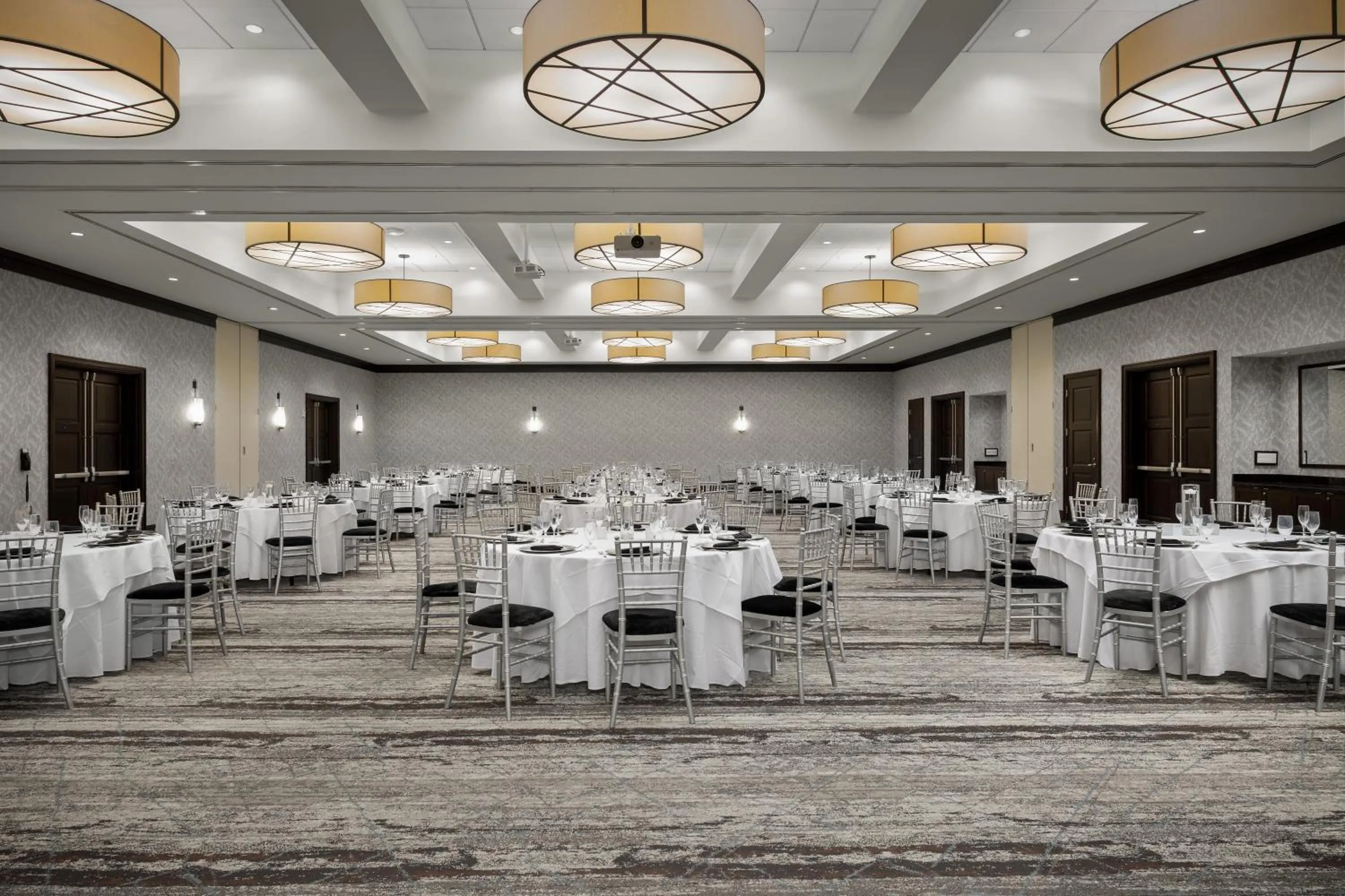 Banquet/Function facilities in Embassy Suites Springfield