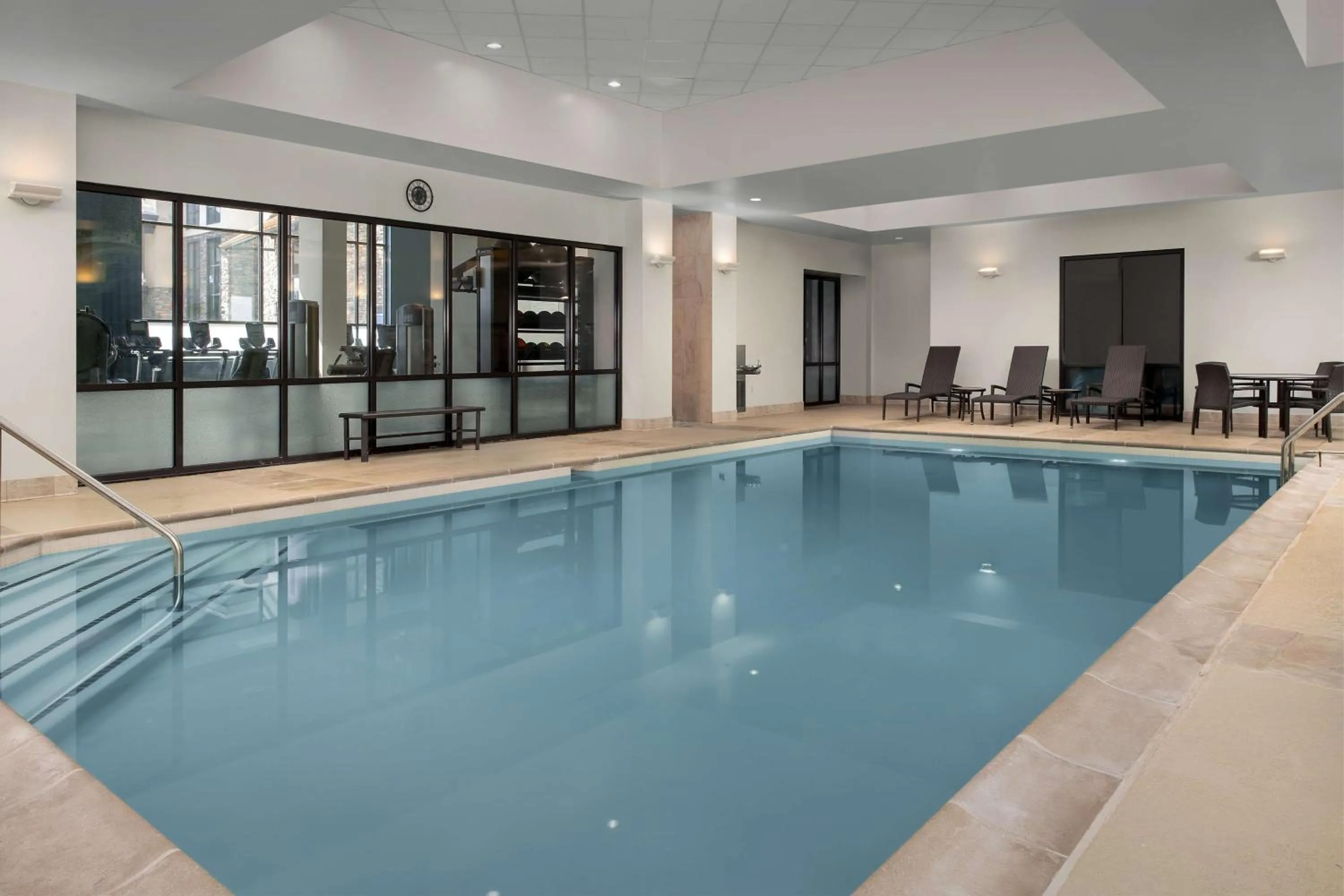 Fitness centre/facilities in Embassy Suites Springfield