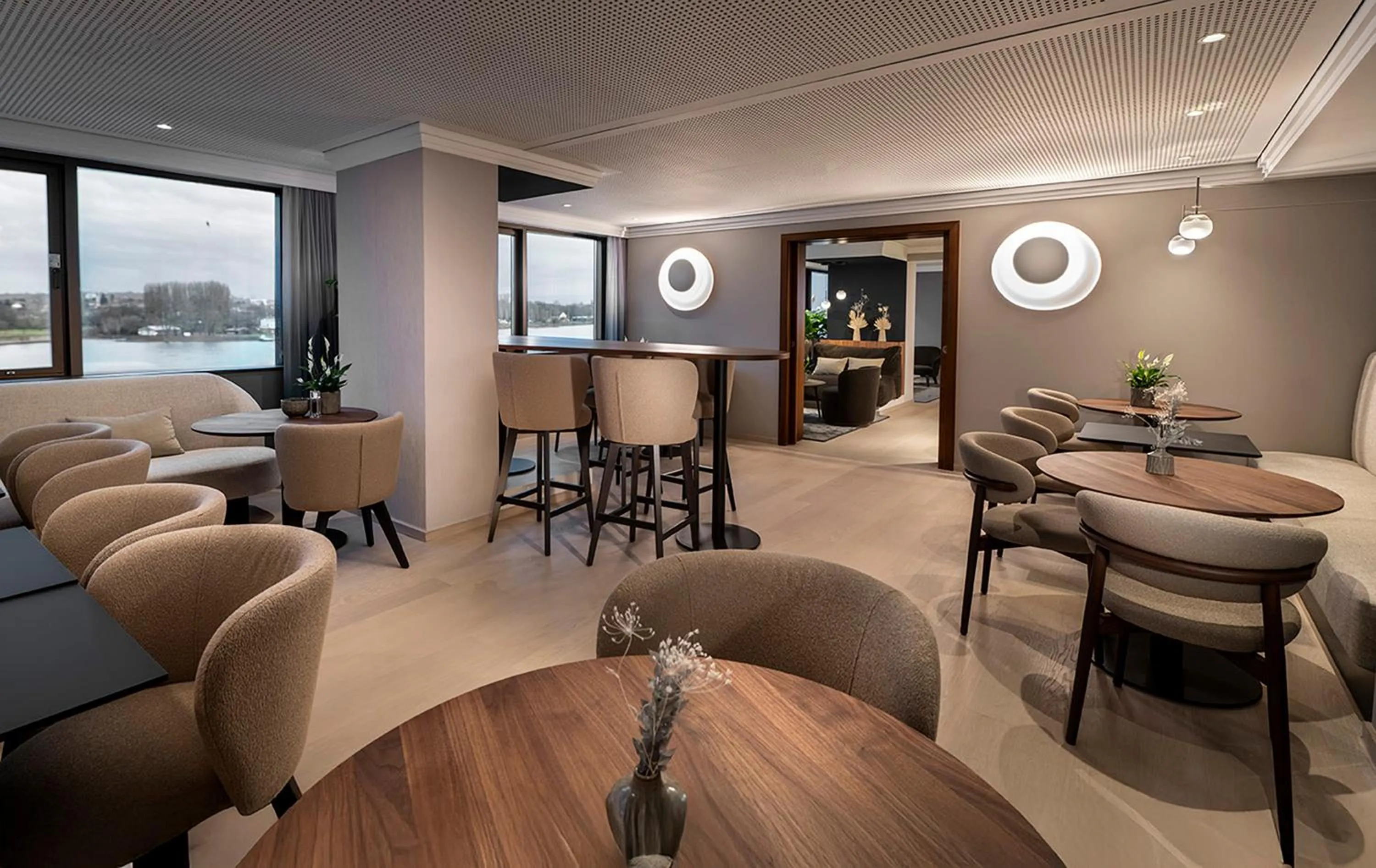 Lounge or bar in Hilton Mainz