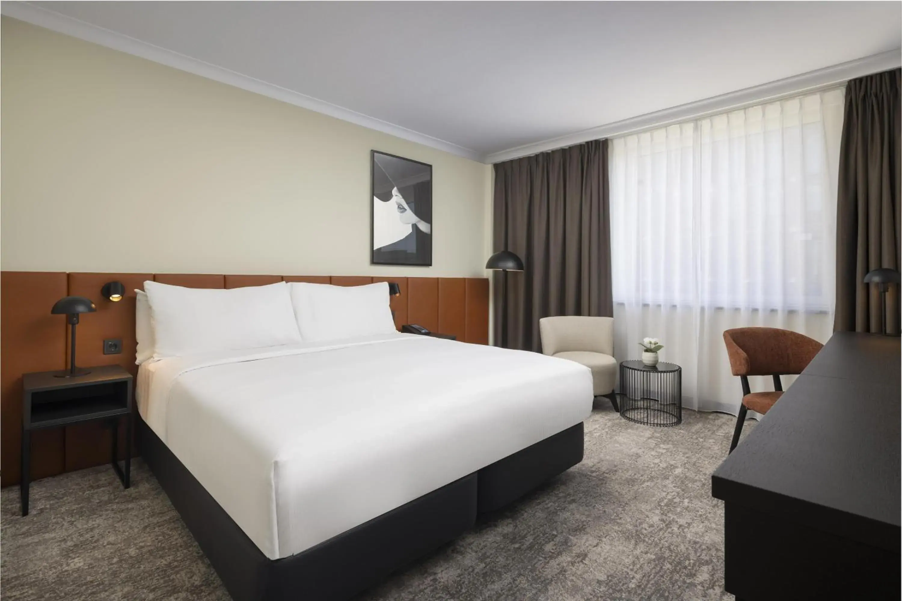 Deluxe King Room in Hilton Düsseldorf Deluxe King Room in Hilton Düsseldorf