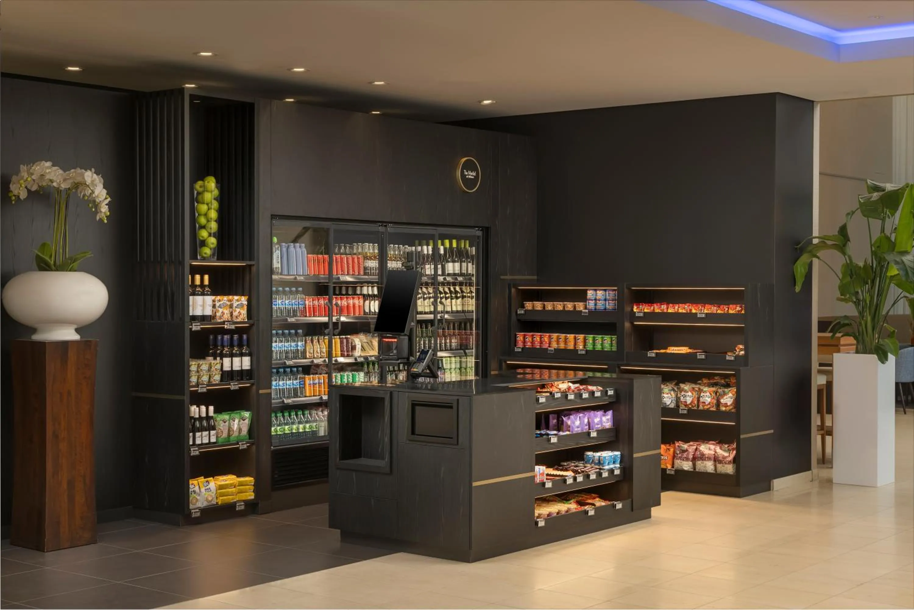 Supermarket/grocery shop in Hilton Düsseldorf