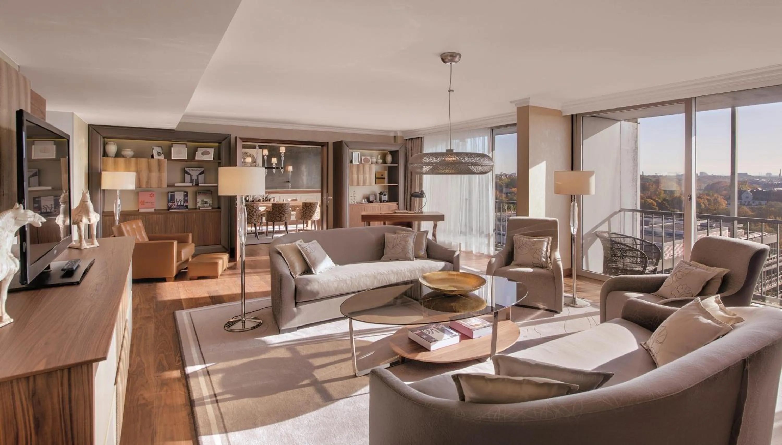 Living room in Hilton Munich Park