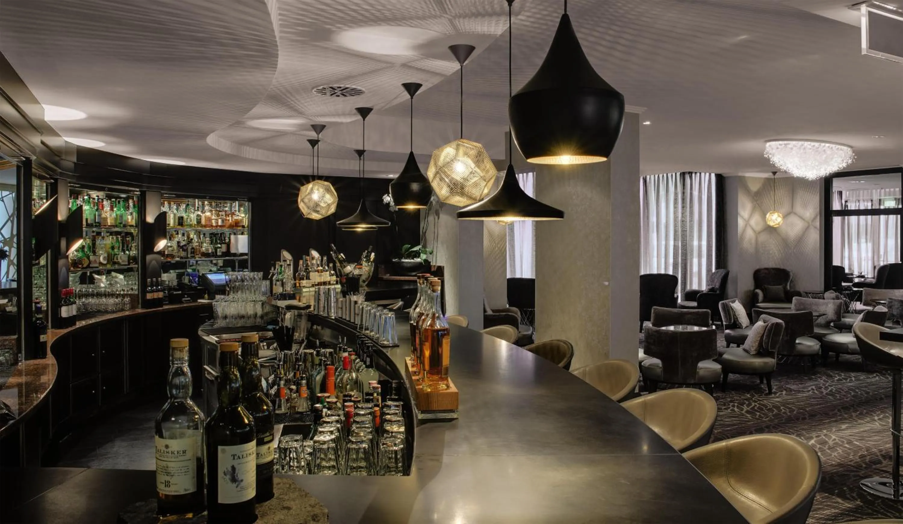 Lounge or bar in Hilton Munich Park