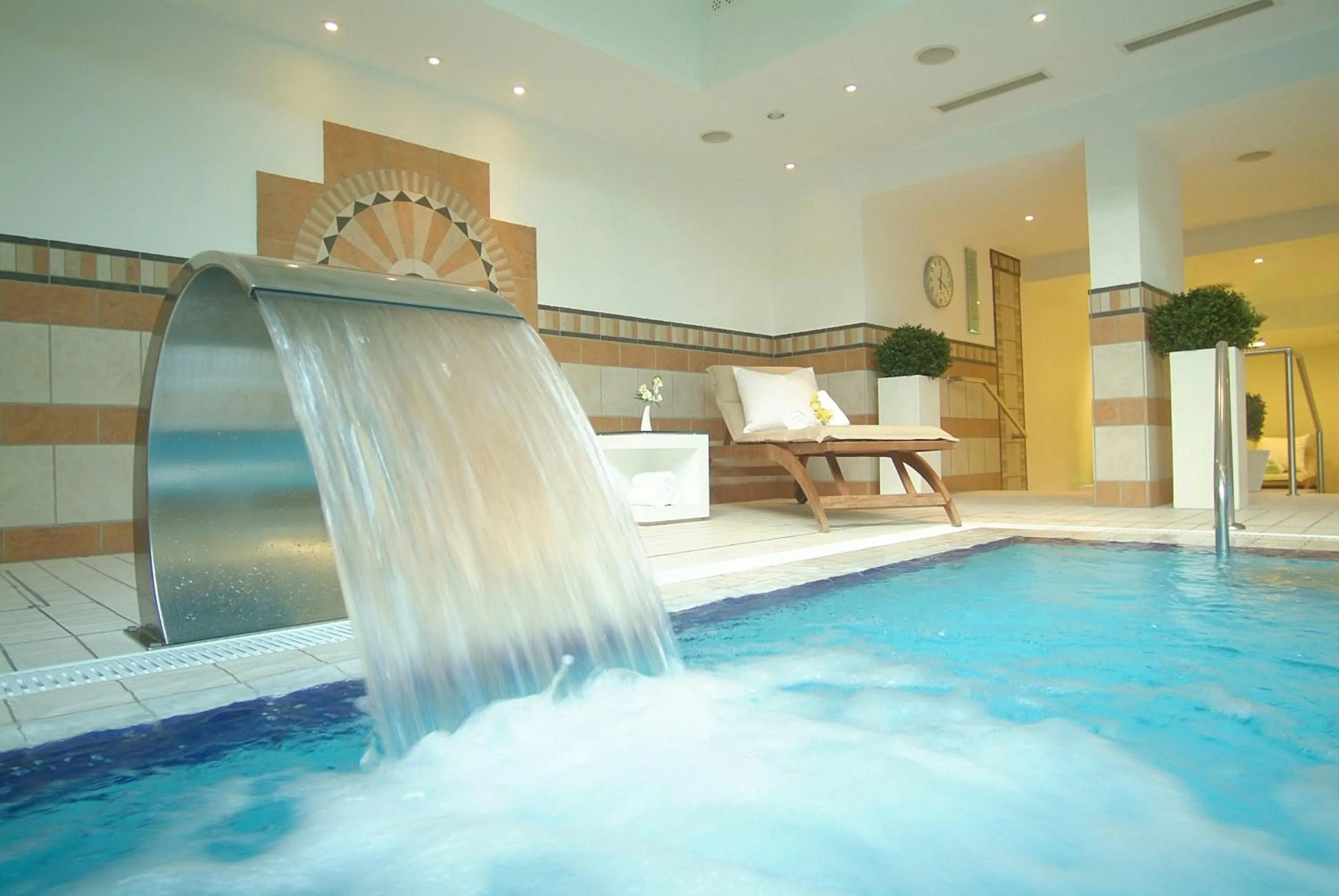 Pool view in Hilton Munich Park