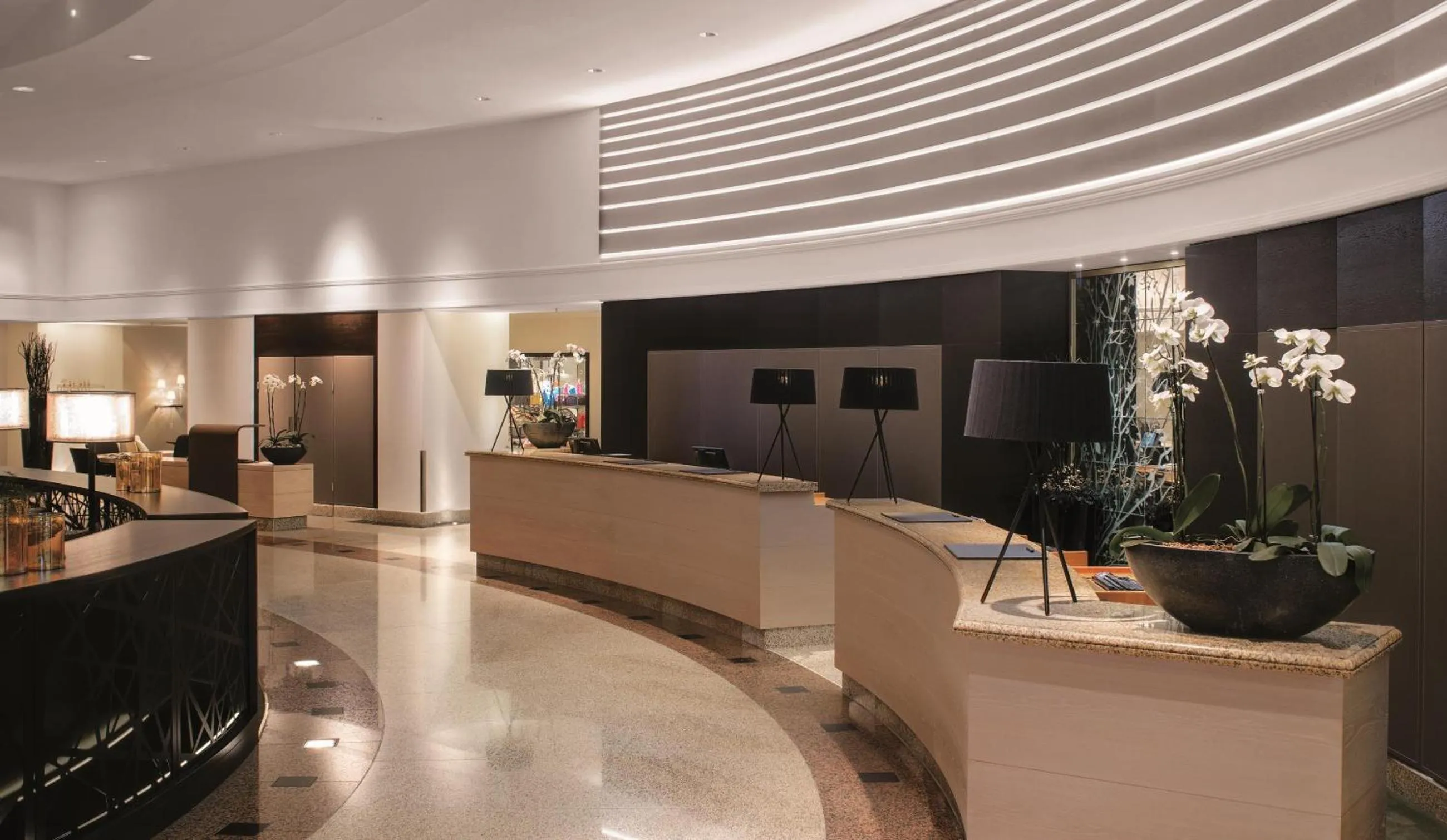 Lobby or reception in Hilton Munich Park