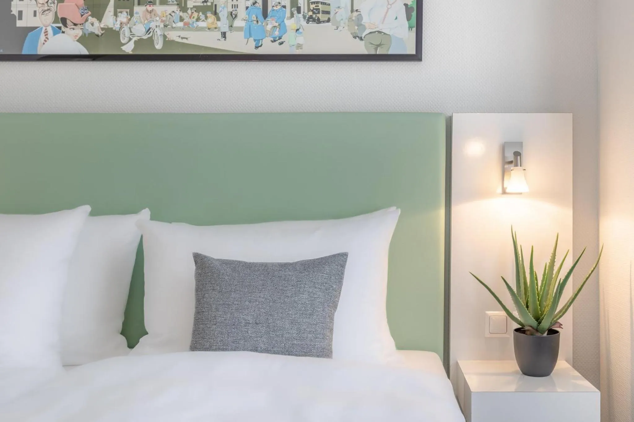 Photo of the whole room, Bed in Garner Hotel Berlin - Checkpoint Charlie by IHG