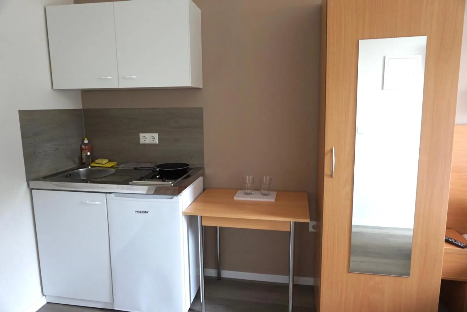 Kitchen or kitchenette in Apartment Hotel Wittenau