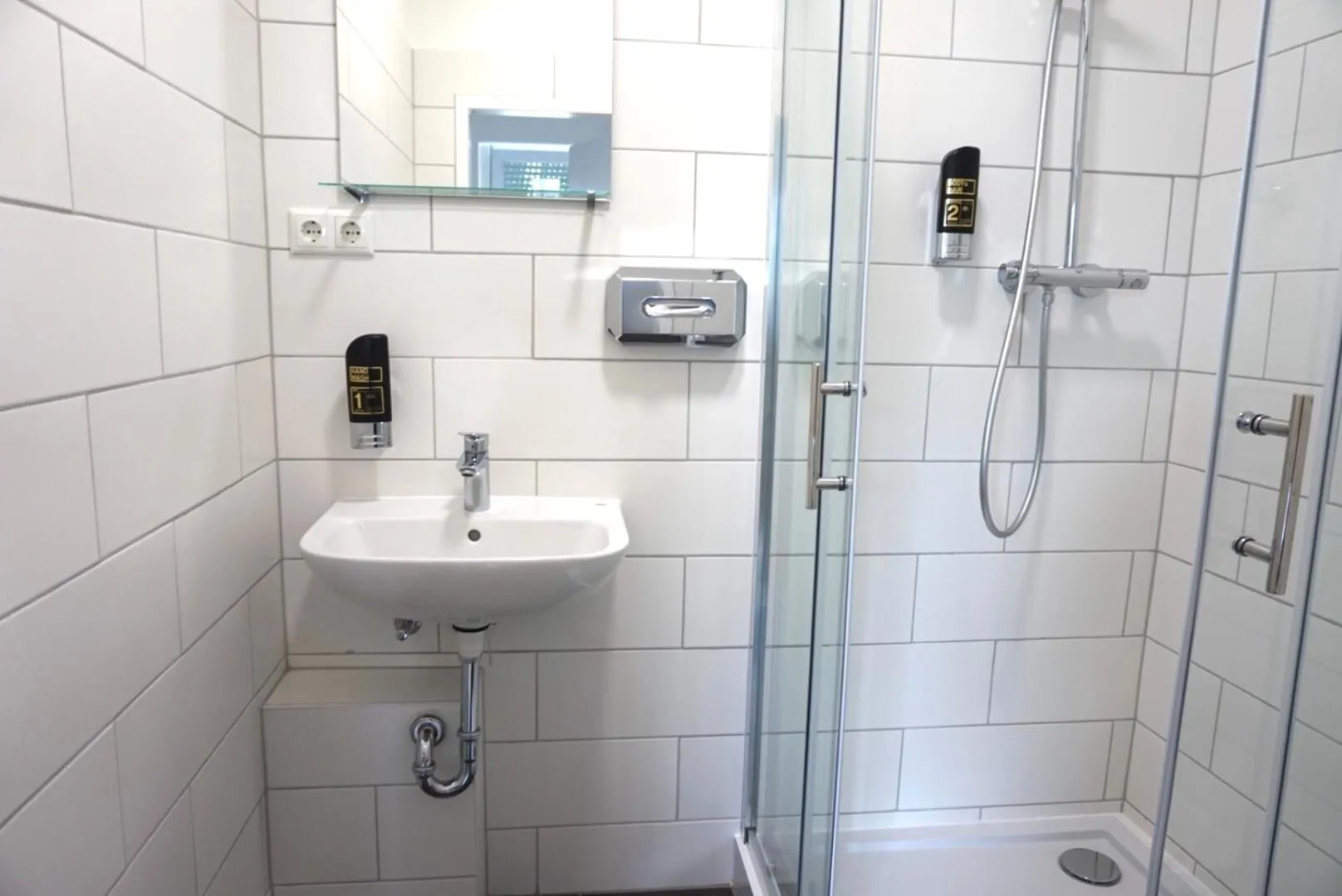 Shower in Apartment Hotel Wittenau