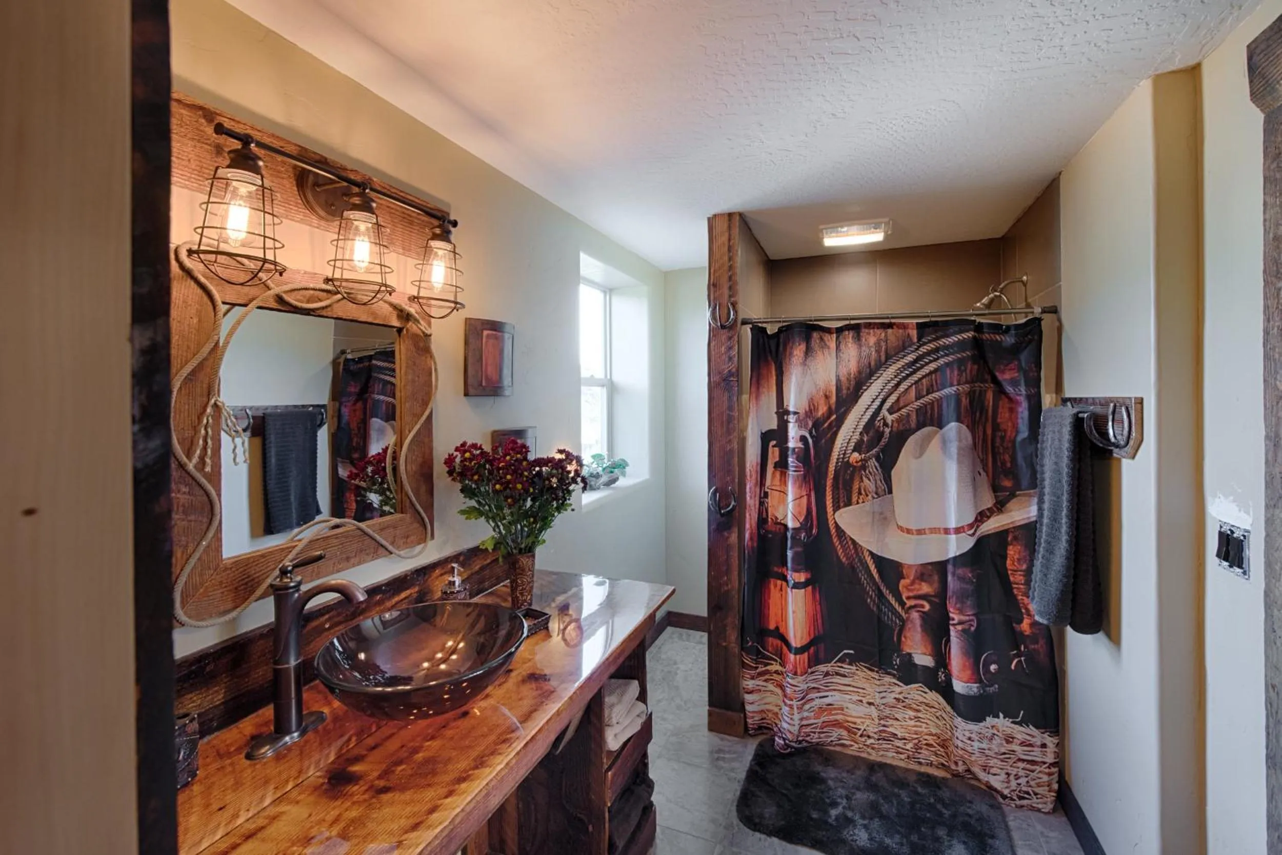 Broken Ridge Ranch by Casago McCall - Donerightmanagement