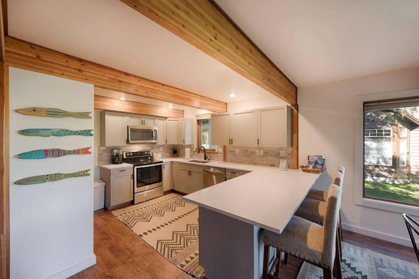 Kitchen or kitchenette in Fairway Lodge by Casago McCall - Donerightmanagement