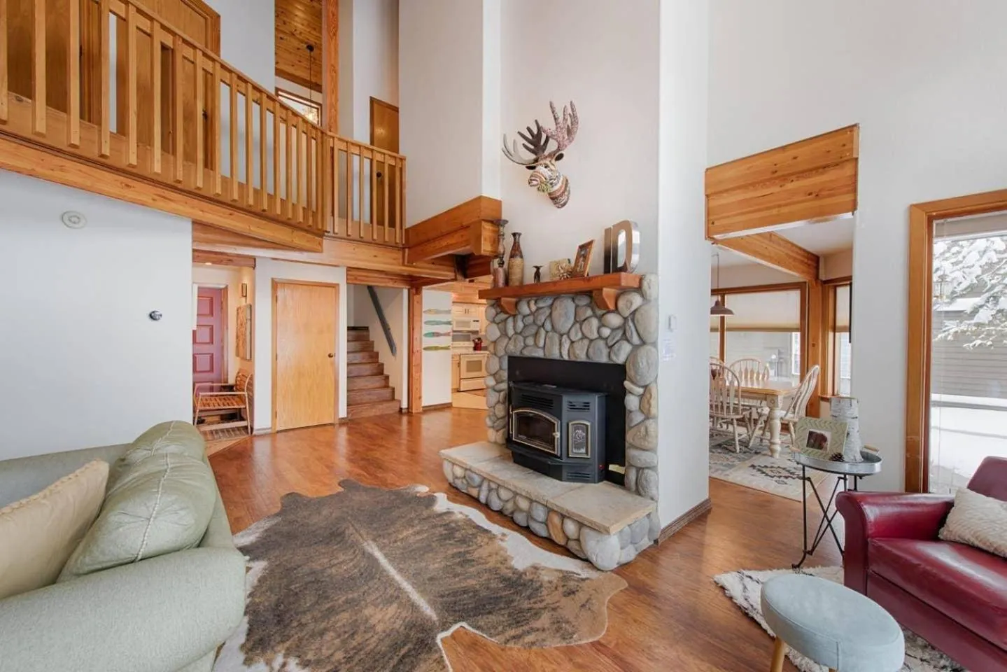 Living room in Fairway Lodge by Casago McCall - Donerightmanagement