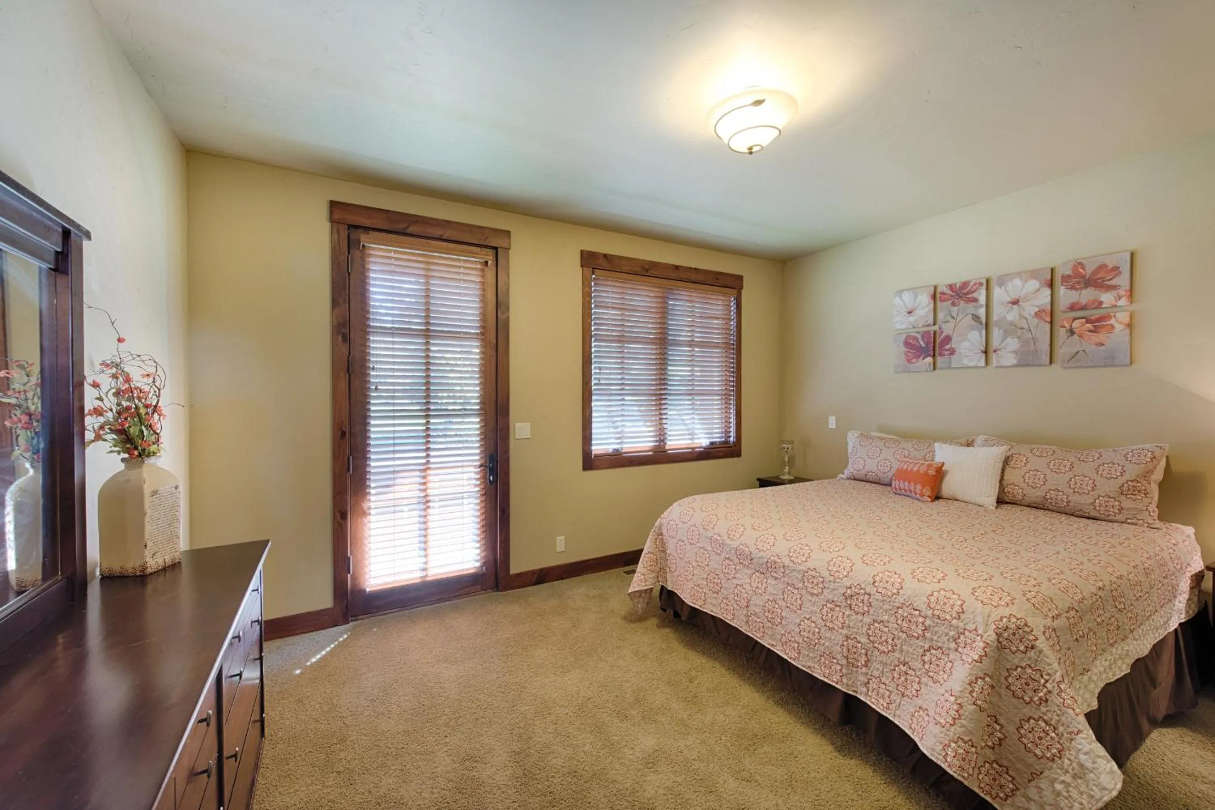 Bed in Greystone on Payette Lake by Casago McCall - Donerightmanagement