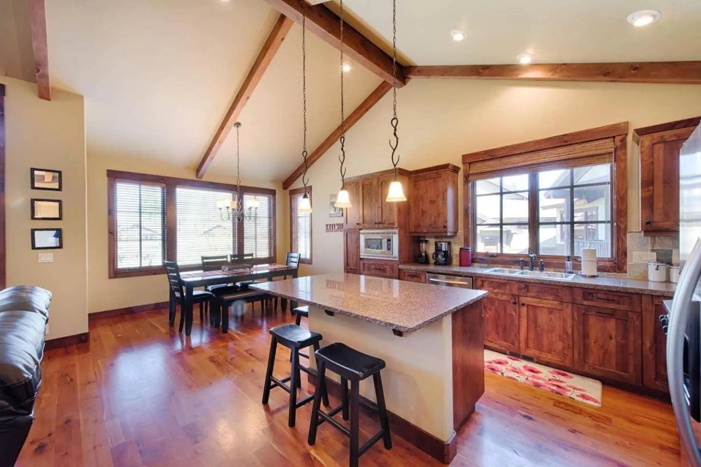 Kitchen or kitchenette in Greystone on Payette Lake by Casago McCall - Donerightmanagement