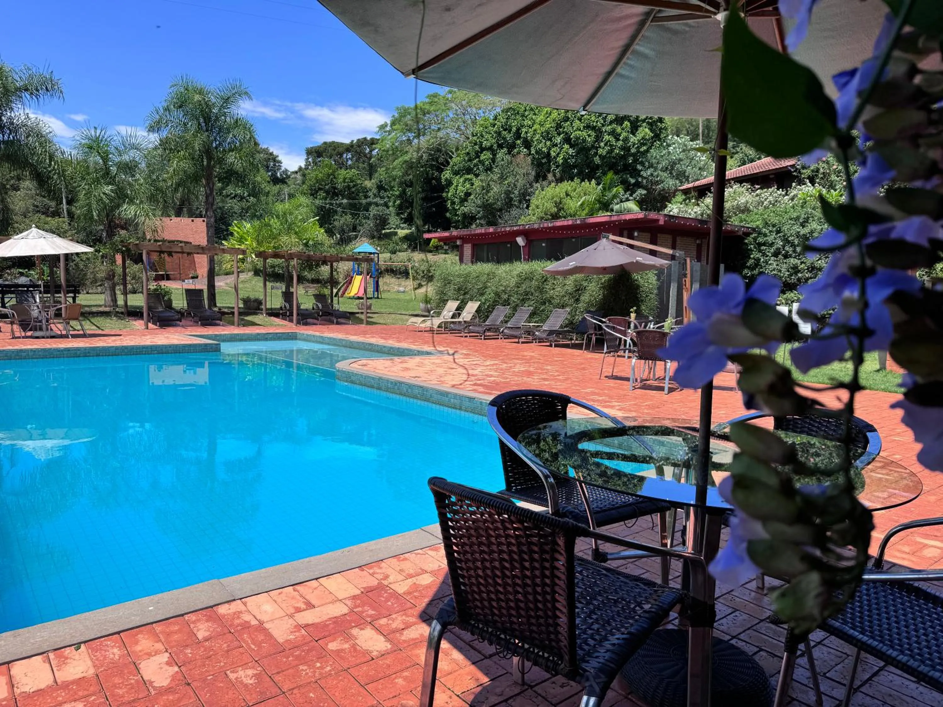 Swimming pool in Hotel Fazenda Vale Alvorada