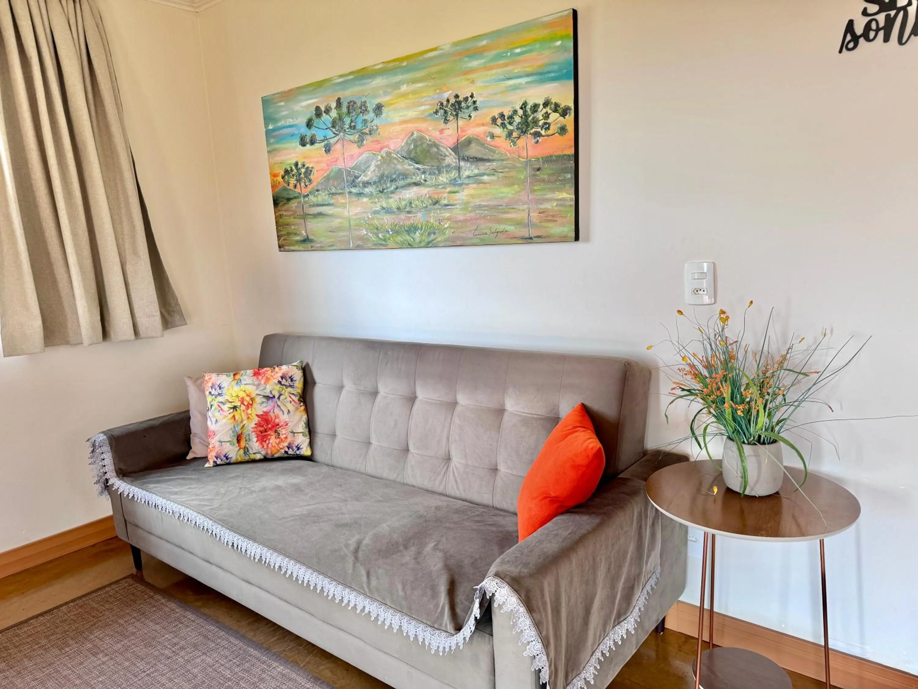 Living room, Bed in Hotel Fazenda Vale Alvorada