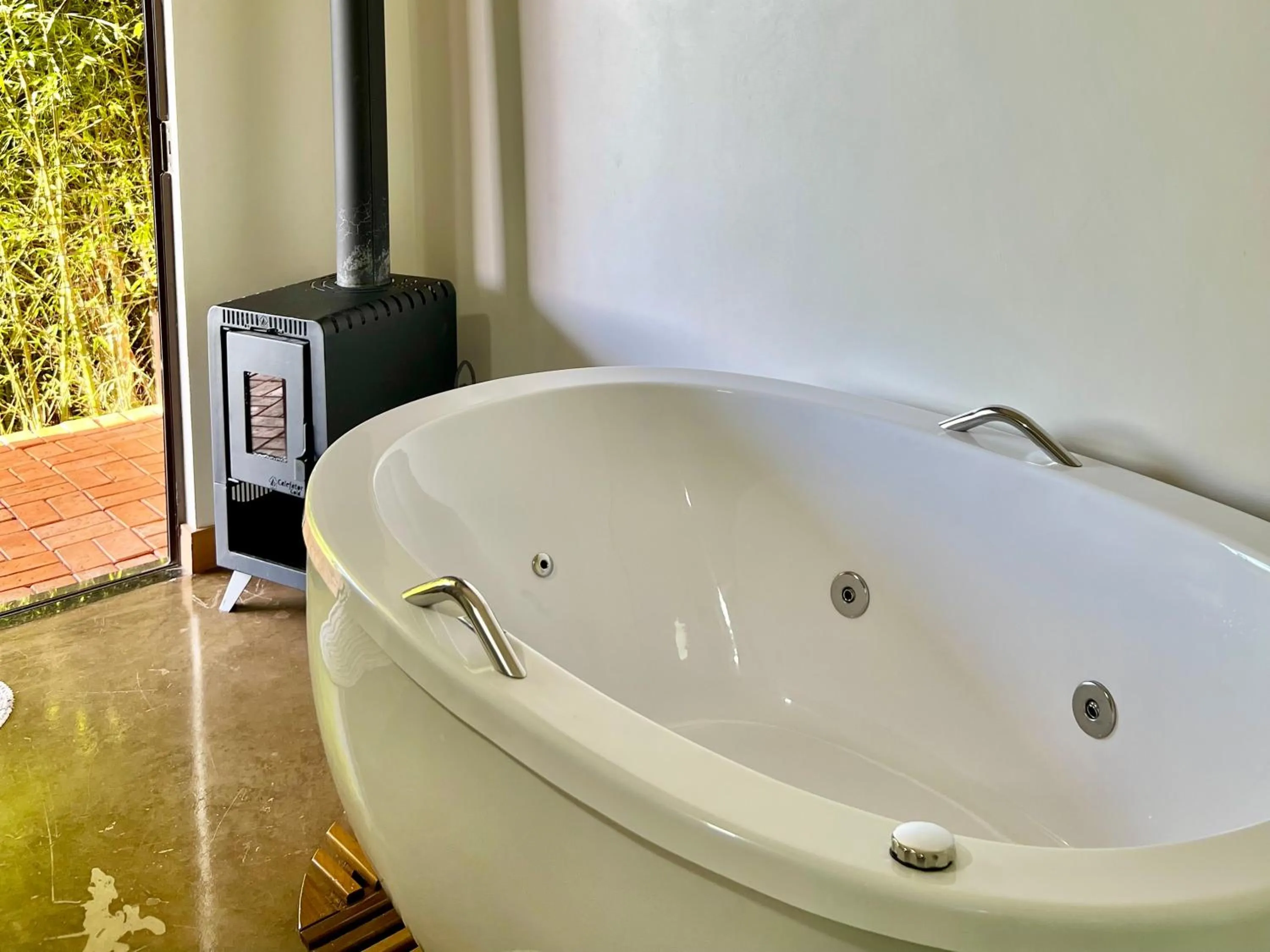 Hot Tub in Hotel Fazenda Vale Alvorada