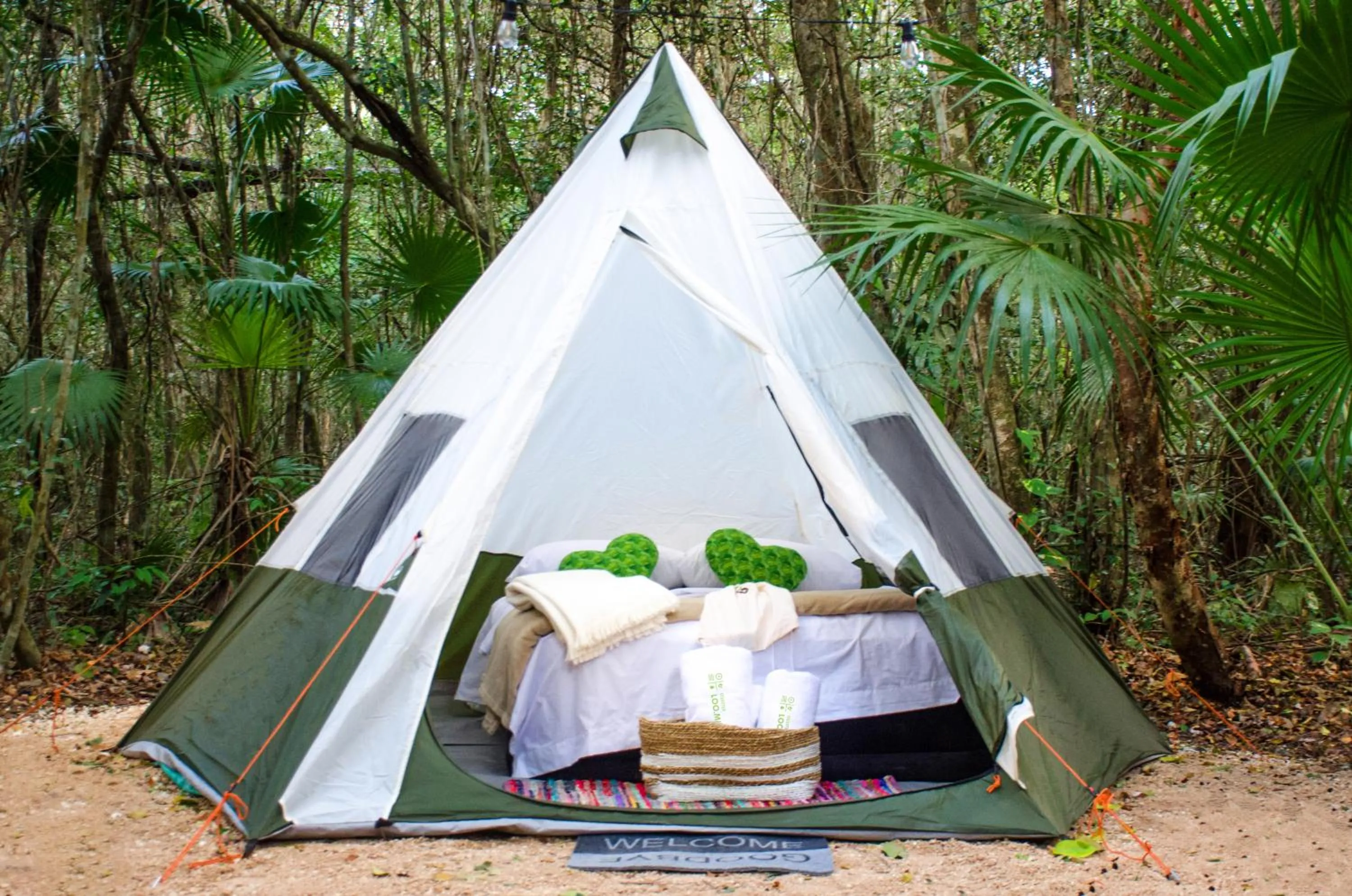 Bed in Glamping Mama Loo mm