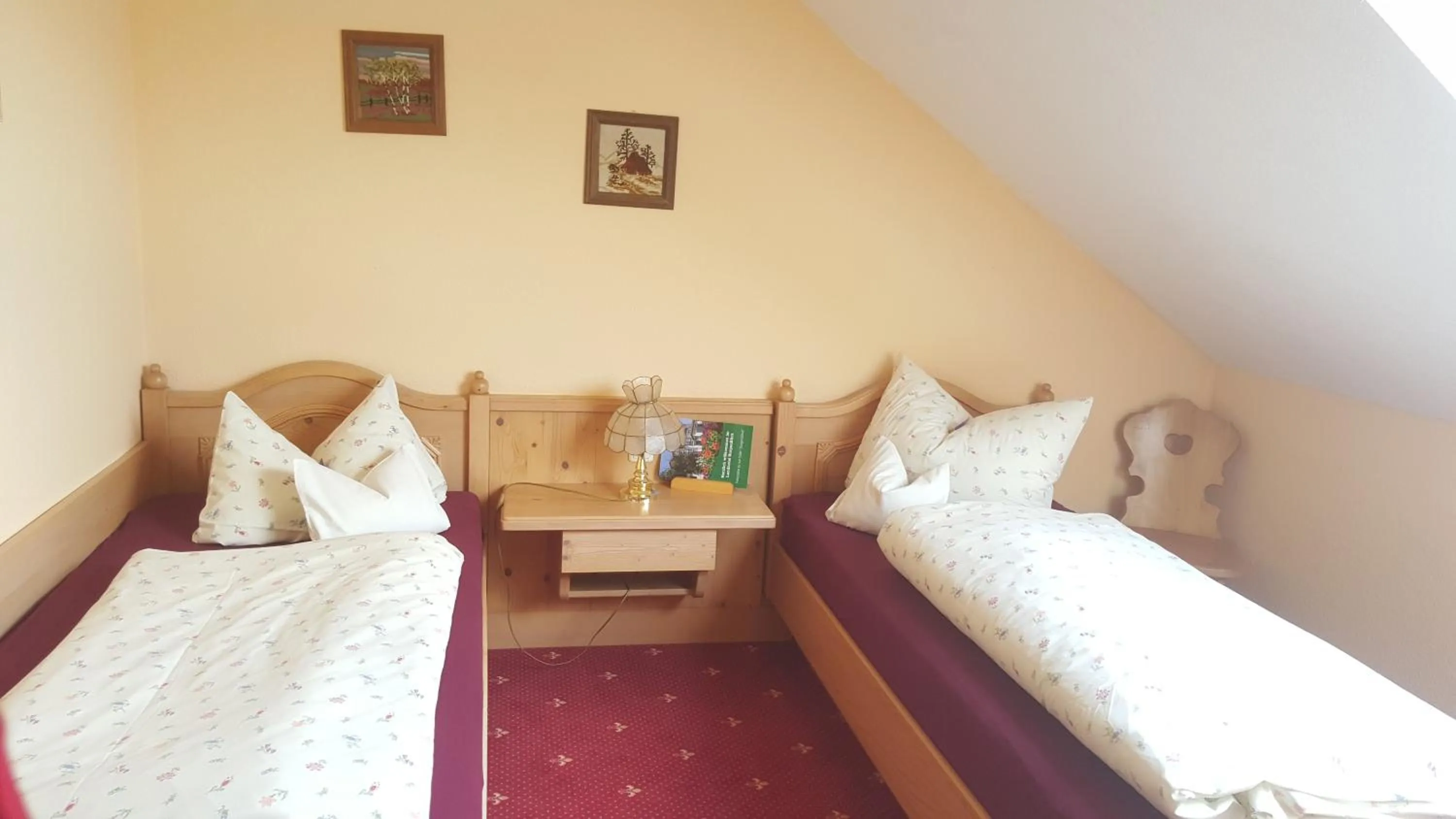 Shower in Landhotel BurgenBlick Garni & Tagungshotel