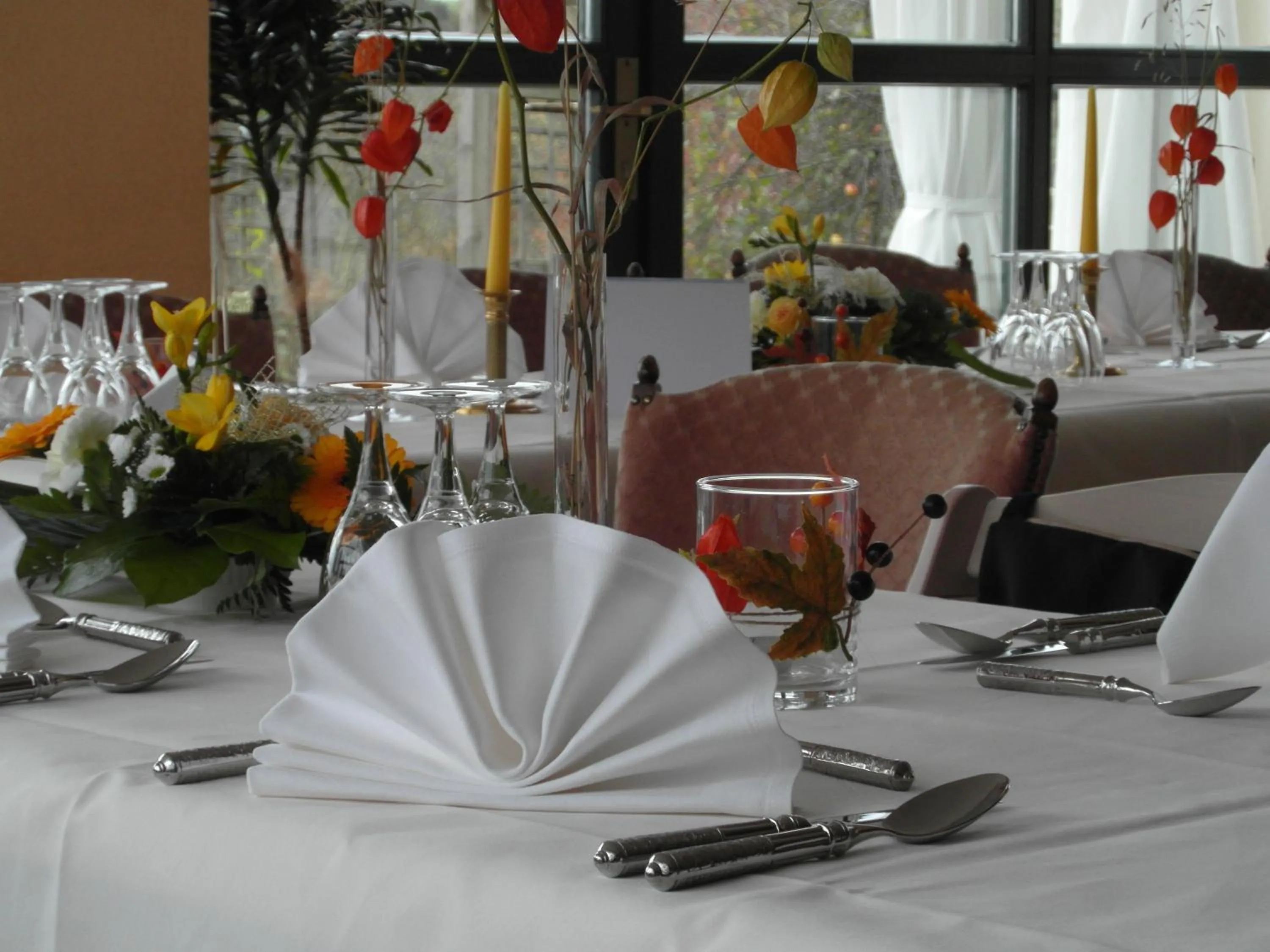 Restaurant/places to eat in Landhotel BurgenBlick Garni & Tagungshotel